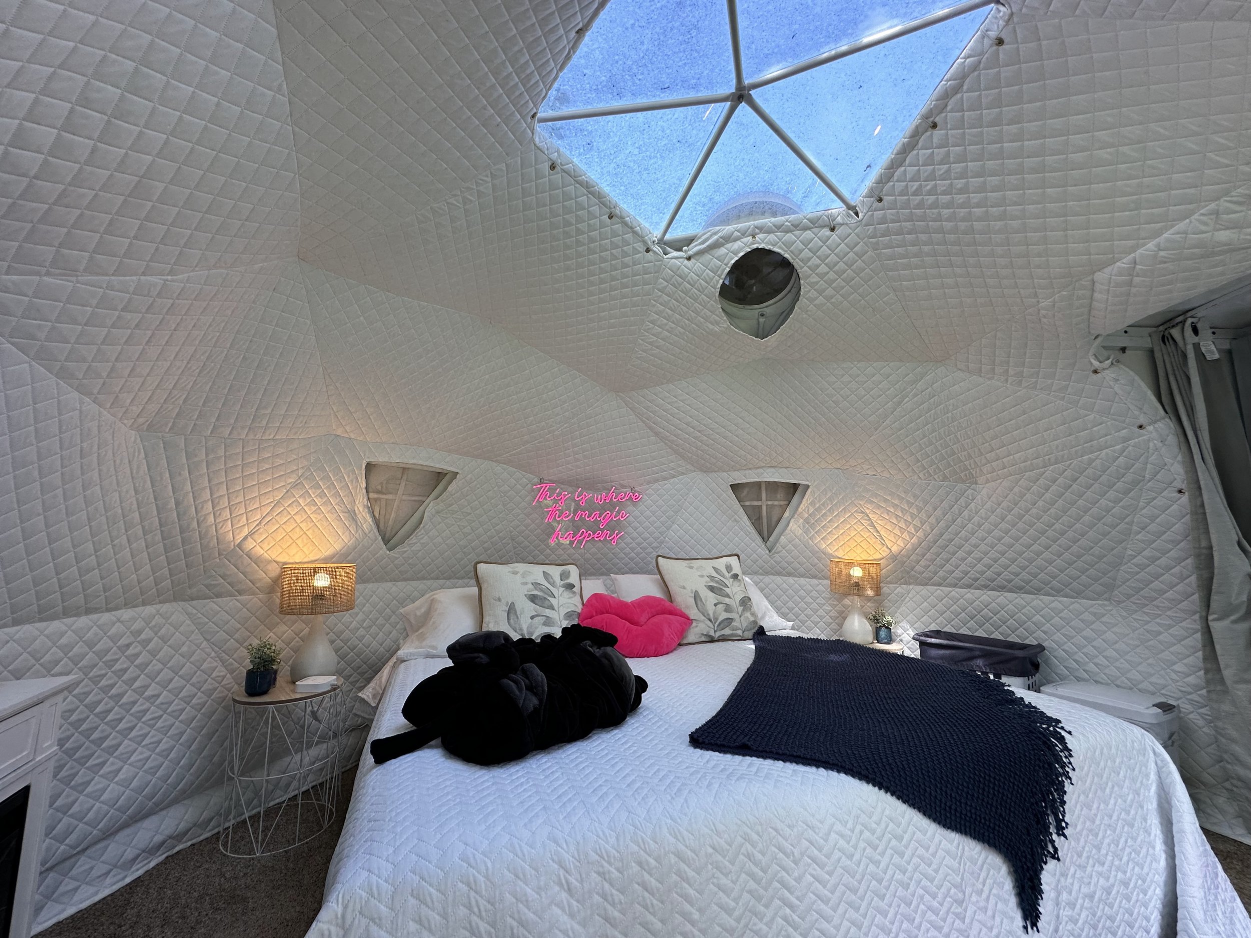 Cozy fun with King size bed!