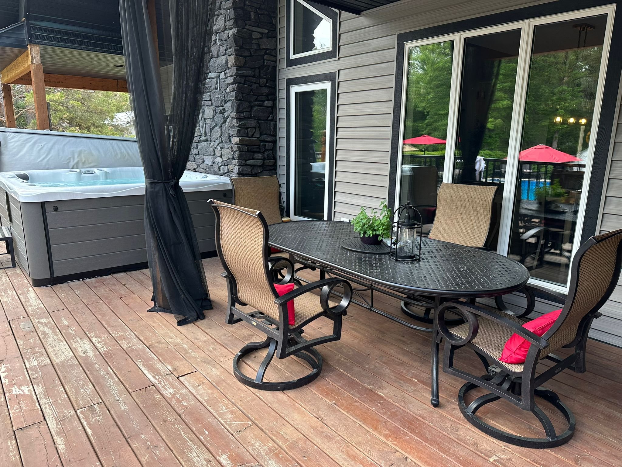 Out door dining area