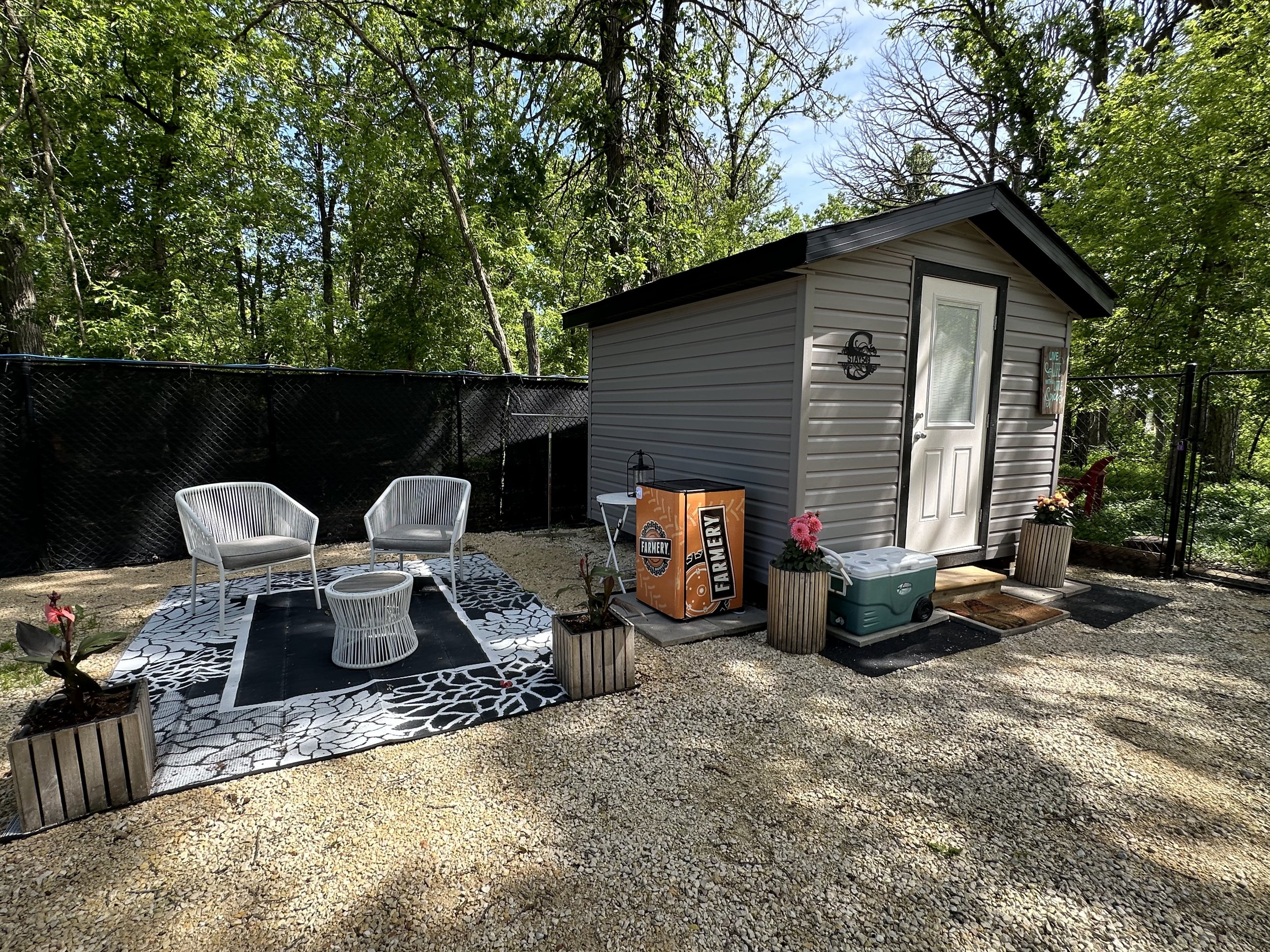 Cottage with optional Fridge Rental