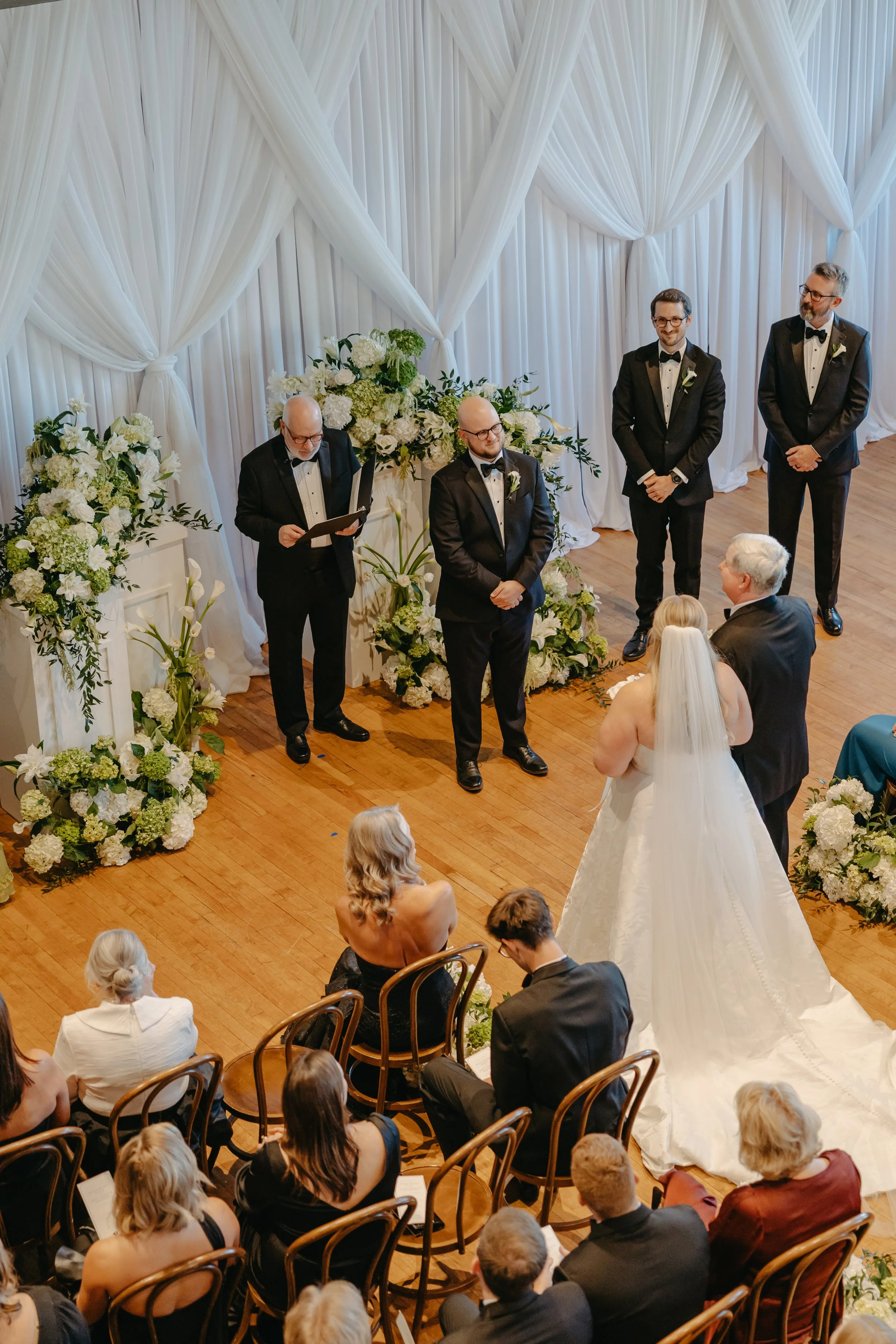 Common House Chattanooga Wedding | Halle &amp; Graham