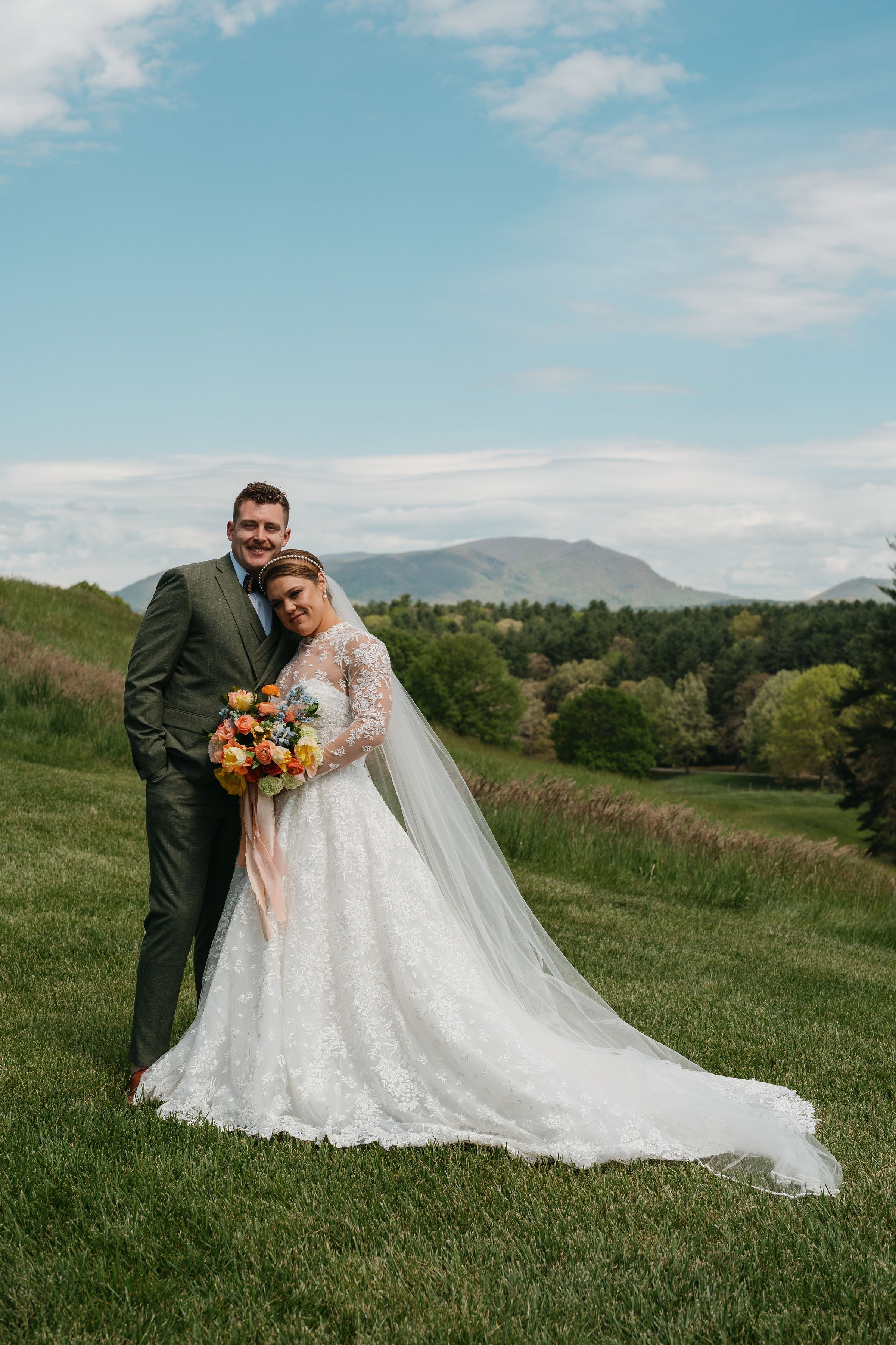 Indoor vs. Outdoor Weddings: Pros &amp; Cons