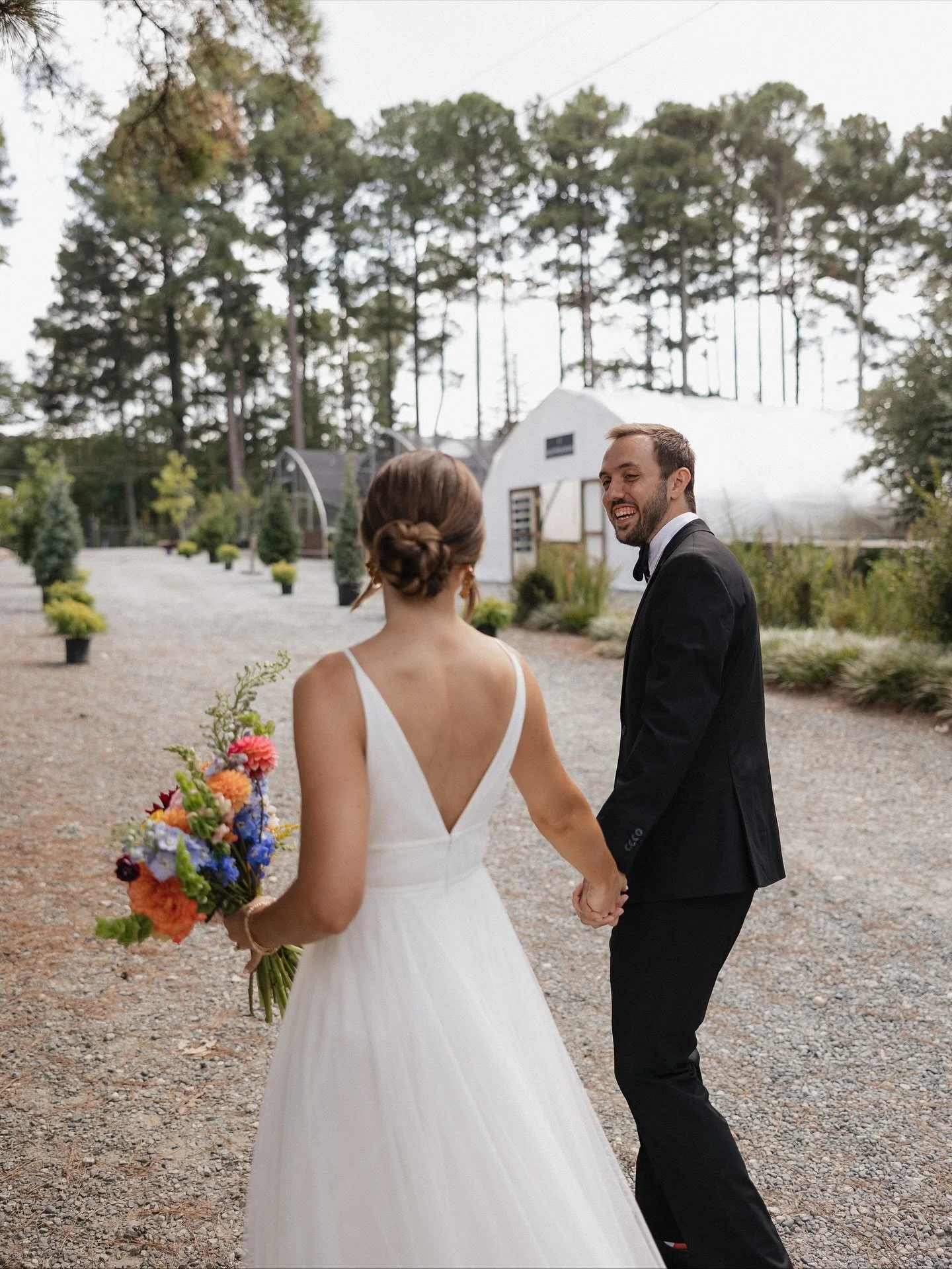 Strolling through the garden…but make it your wedding day✨
📸: @emilycondraphoto 
#norwoodgardens #wedding #gardenwedding #digwhereyoulive #raleighnc #weddingvenue