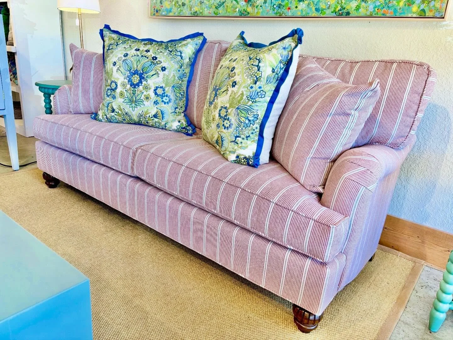 Treat stripes like a solid, and toss in a floral pattern 🌺