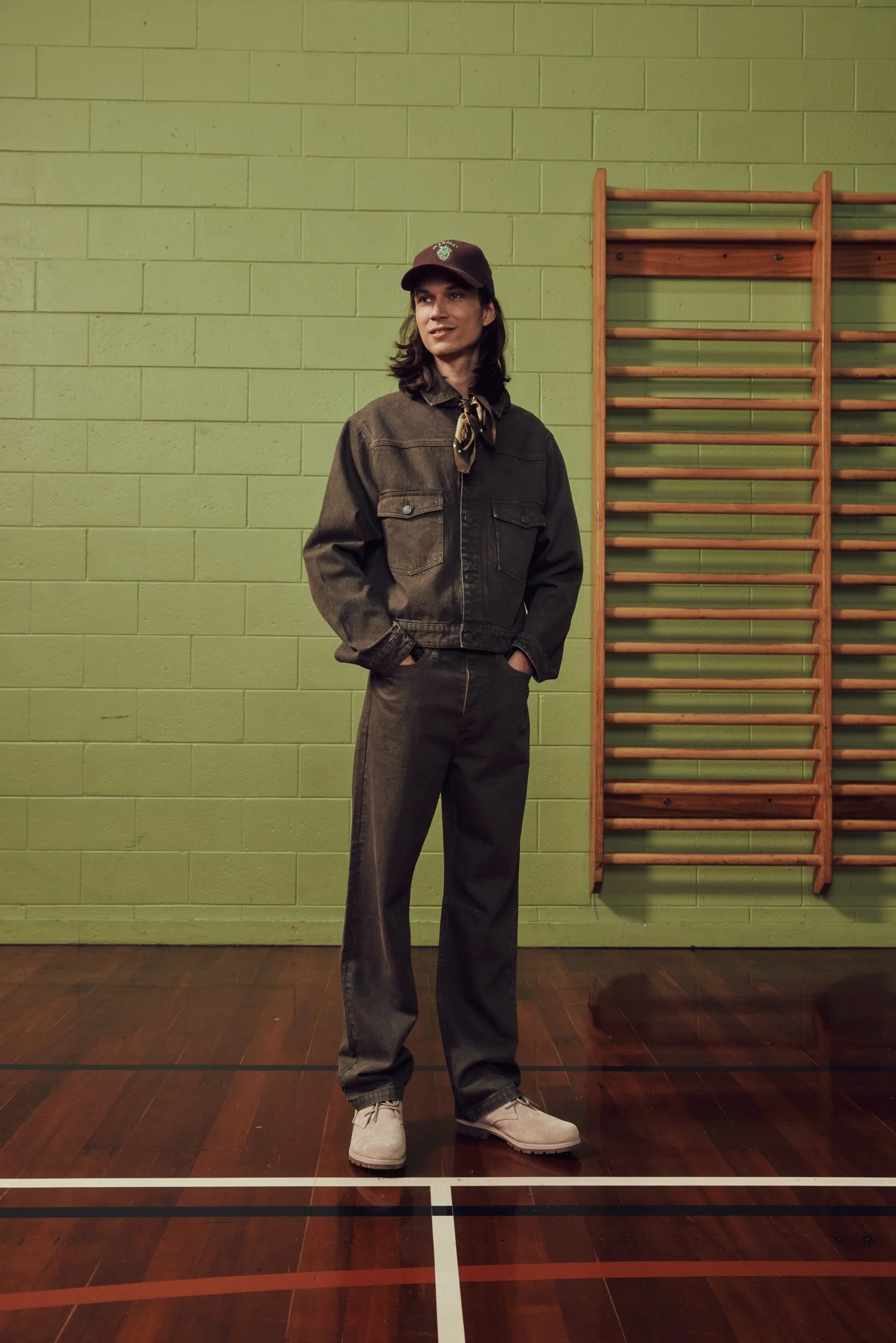 Green-forest-denim-suit-set-jacket-trucker-garment-dye-cropped-jeans-baggy-wide-leg-vintage-cap-logo-mens-the-landing-lookbook-ss26.jpg