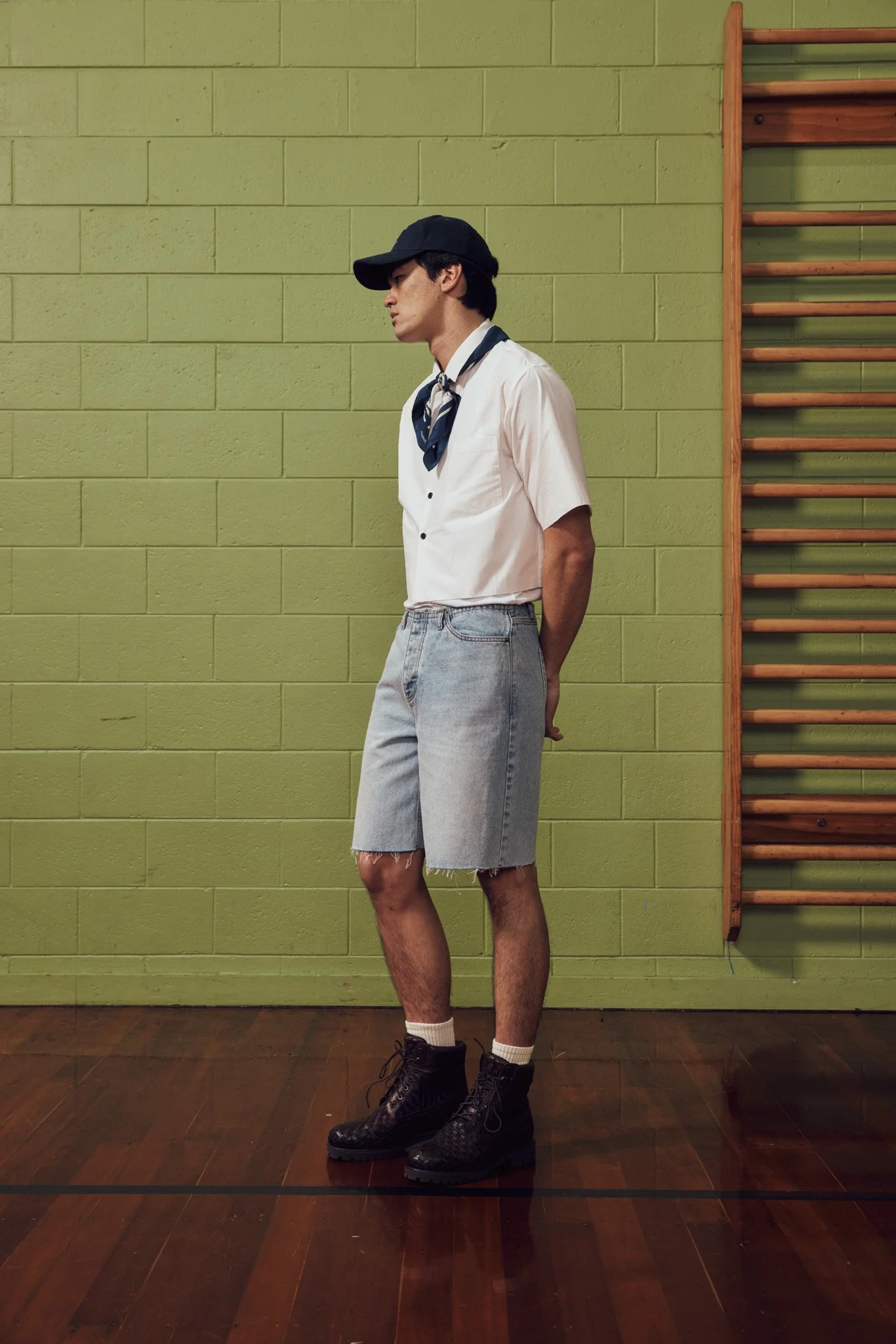 White-shirt-cropped-collar-denim-short-light-wash-raw-cut-cropped-vintage-nautical-cap-logo-logo-mens-the-landing-lookbook-ss26.jpg