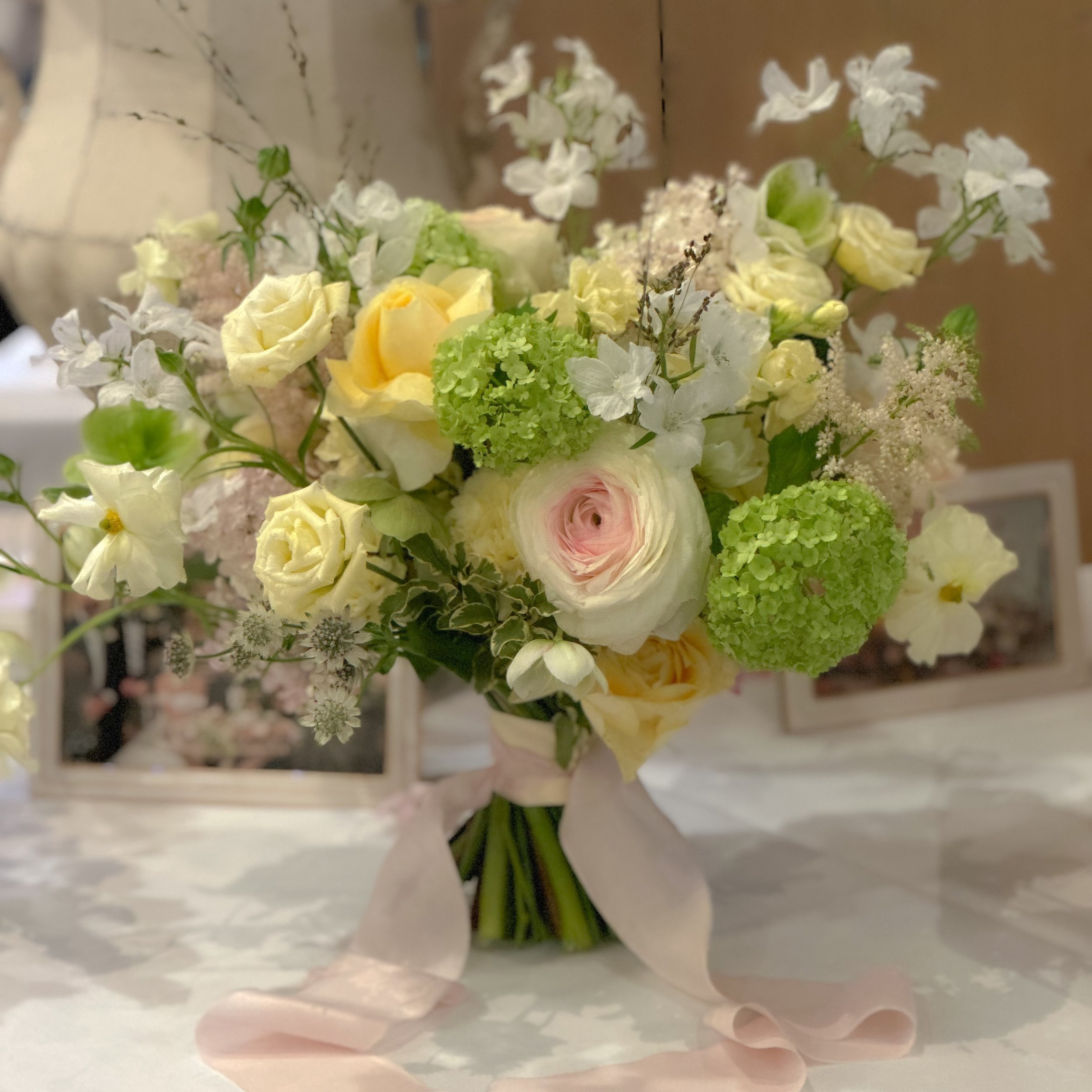 Spring pastels 🌸

The flowers know it&rsquo;s Spring even if the weather isn&rsquo;t playing. Bringing some prettiness and colour to a dreary day. 

Sending flowery wishes, 
Diane x

.
.
.

#Springbouquet #pastelbouquet #nantwichflorist #butterflyro