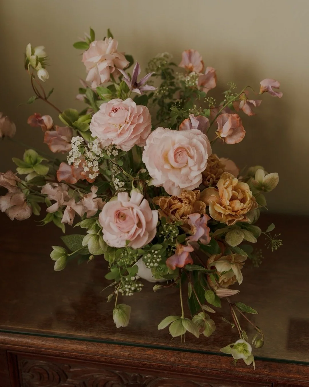 Spring flowers, Autumn tones ✨🍂
⠀⠀⠀⠀⠀⠀⠀⠀⠀
You can relax, knowing every thoughtful choice will be made to create the prettiest flowers possible for your day, to suit your vibe and the moodboards we&rsquo;ve created. 
⠀⠀⠀⠀⠀⠀⠀⠀⠀
You don&rsquo;t need to