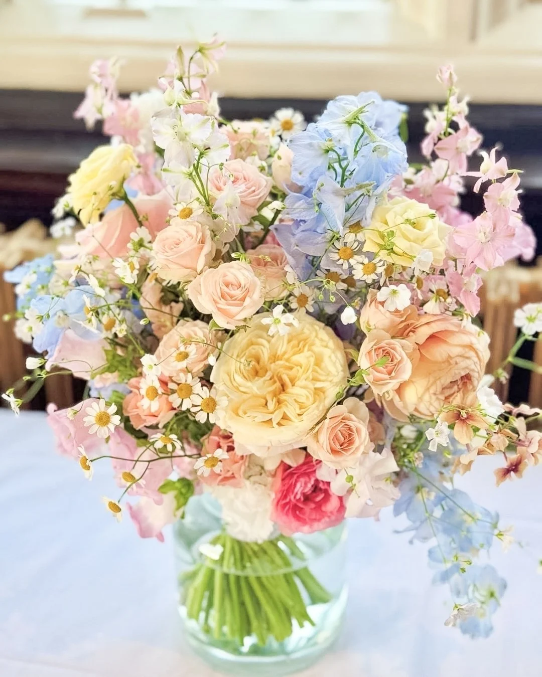 August bouquet 🌸​​​​​​​​
​​​​​​​​
Loved this pretty bouquet so much. Working with our couples is a total joy and privilege - from not being sure how you want your flowers to look or quite how you want your wedding to feel, to gradually finding what 