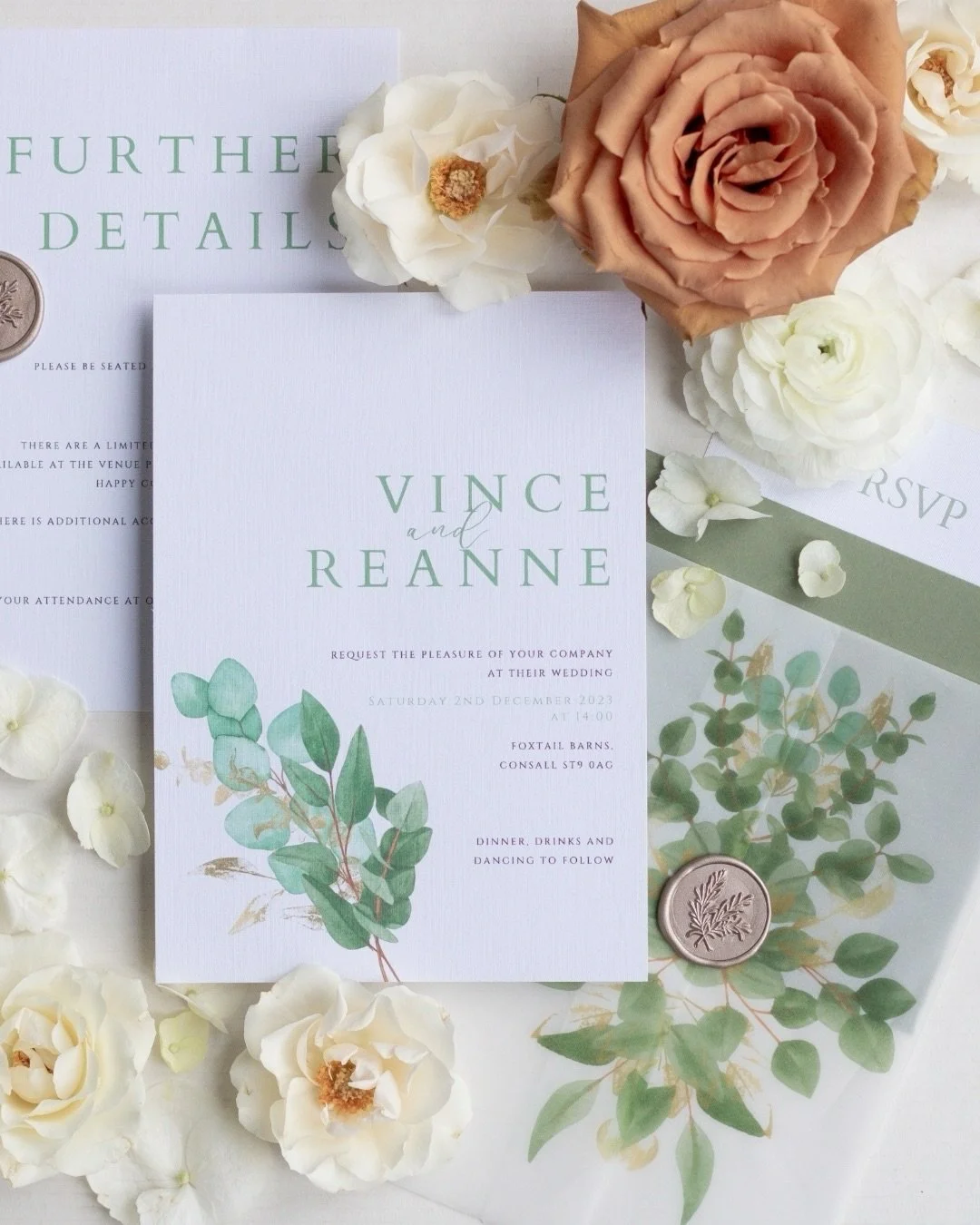 Happy Anniversary Reanne &amp; Vince 💖
⠀⠀⠀⠀⠀⠀⠀⠀⠀
Such a glorious choice of toffee roses, softest cappuccino roses, ruffled ranunculus, dainty sweetpeas and luxurious Majolika spray roses. Framed with delicate green olive and eucalyptus with textures