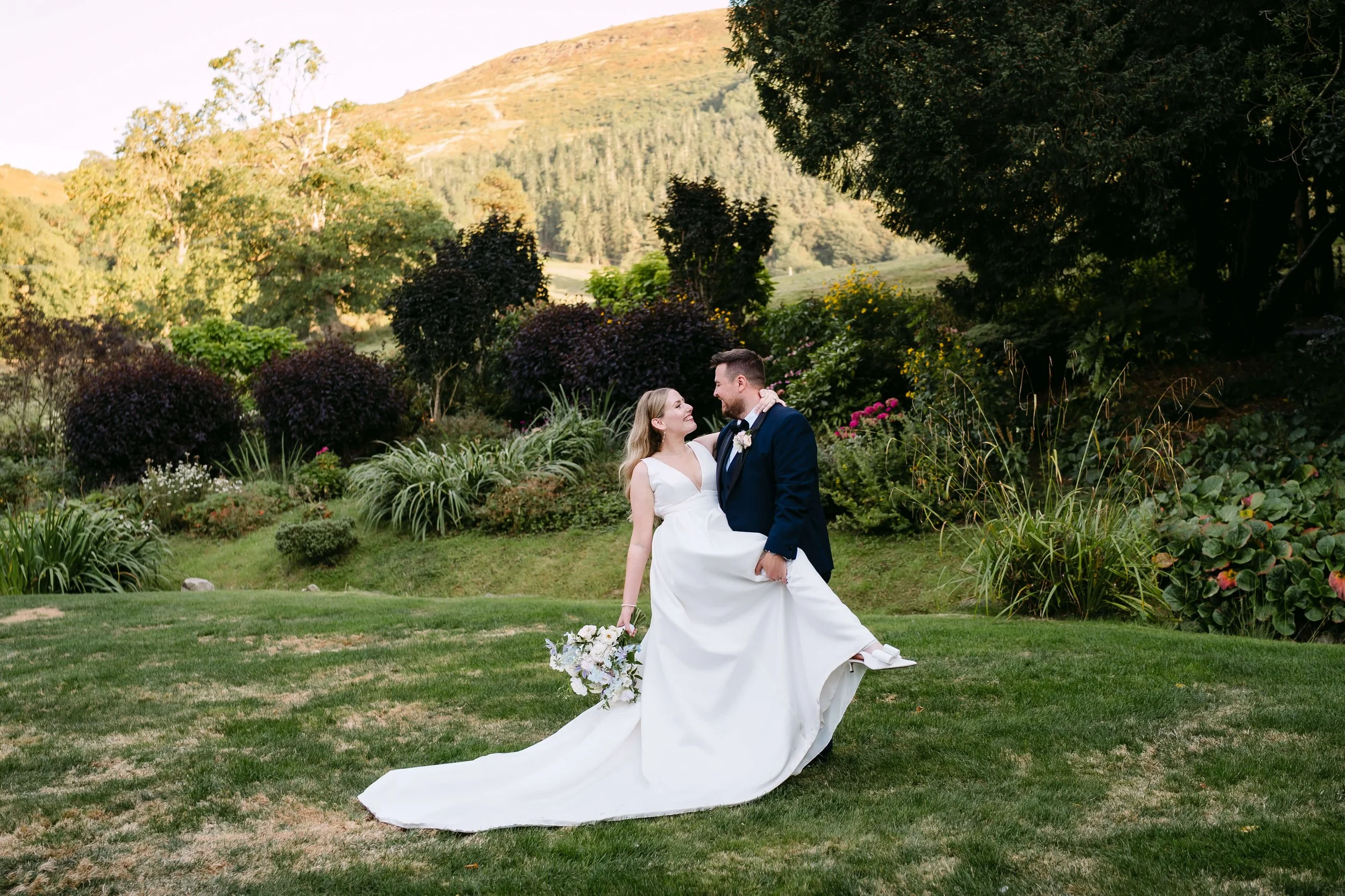 tyn dwr hall wedding couple