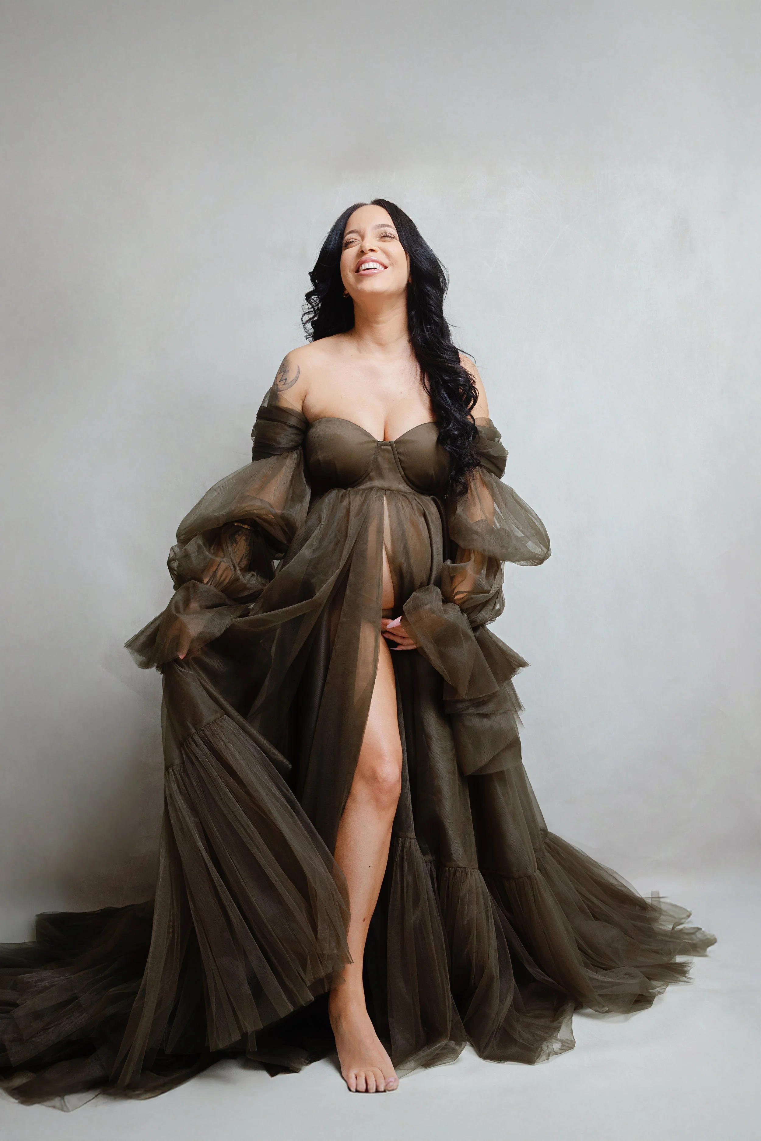 maternity-photoshoot-by-mika-james-raleigh-durham-nc