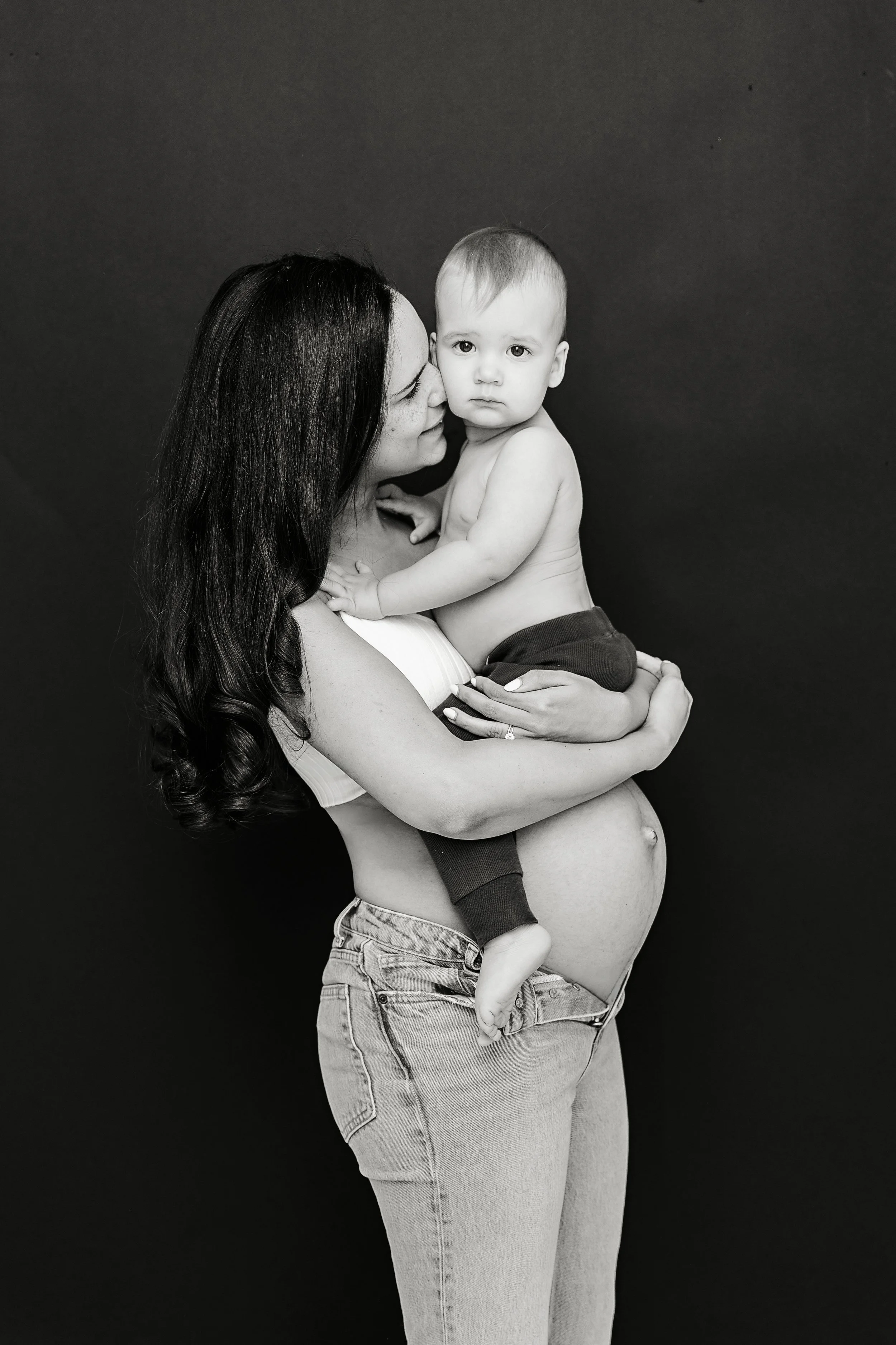 maternity-photographer-raleigh-studio-light-durham-nc