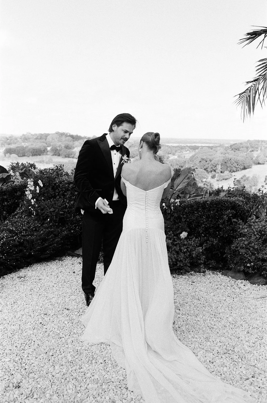 MandyWoodStudio_editorial_natural_Australian_film_wedding_photographer_0098.jpg