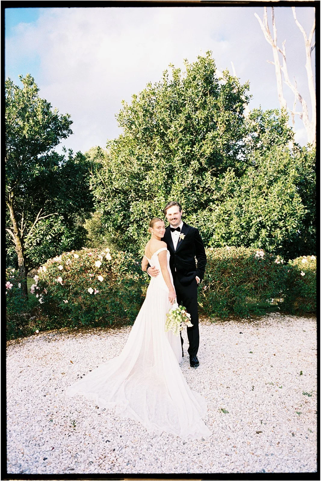 MandyWoodStudio_editorial_natural_Australian_film_wedding_photographer_0050.jpg