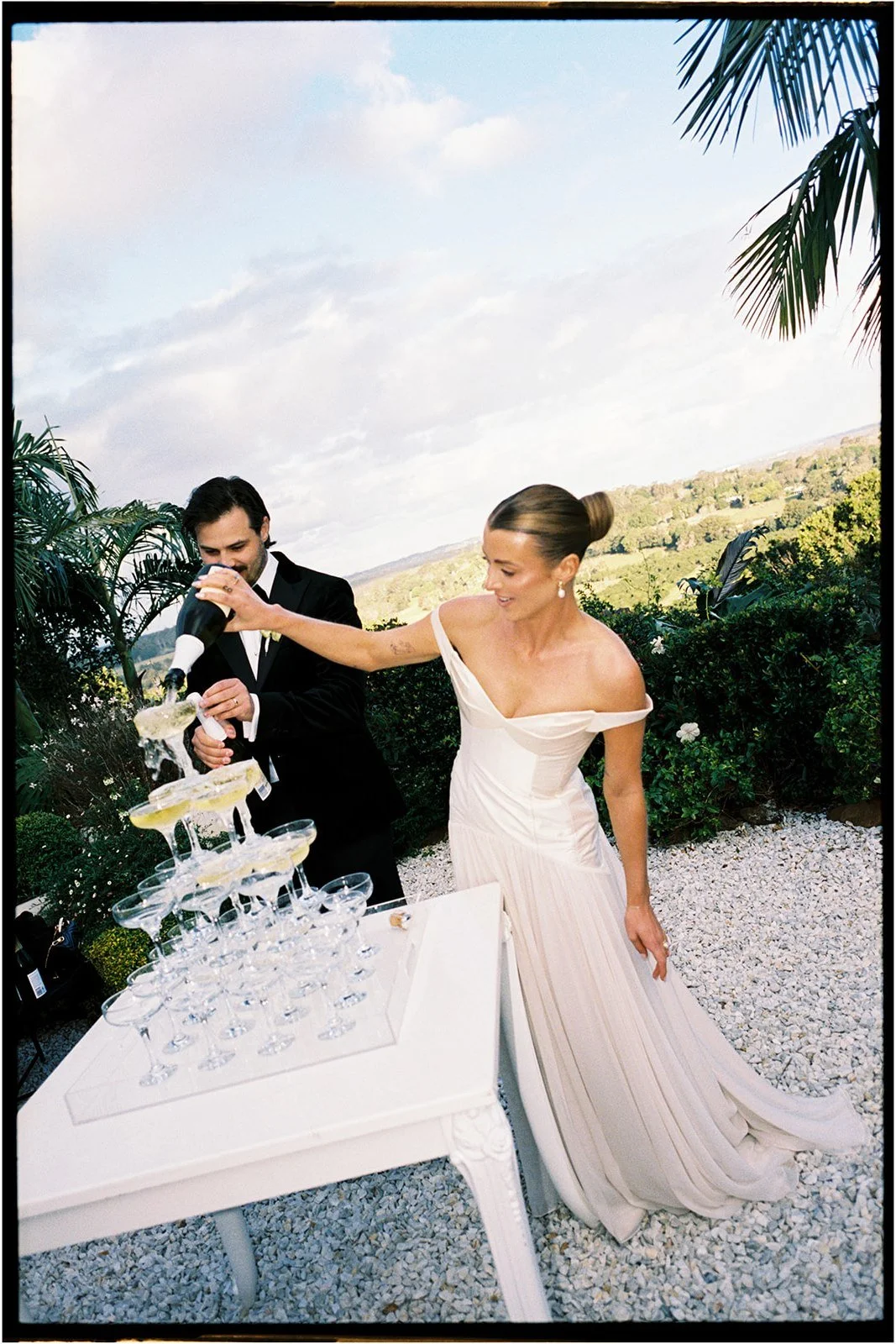 MandyWoodStudio_editorial_natural_Australian_film_wedding_photographer_0051.jpg