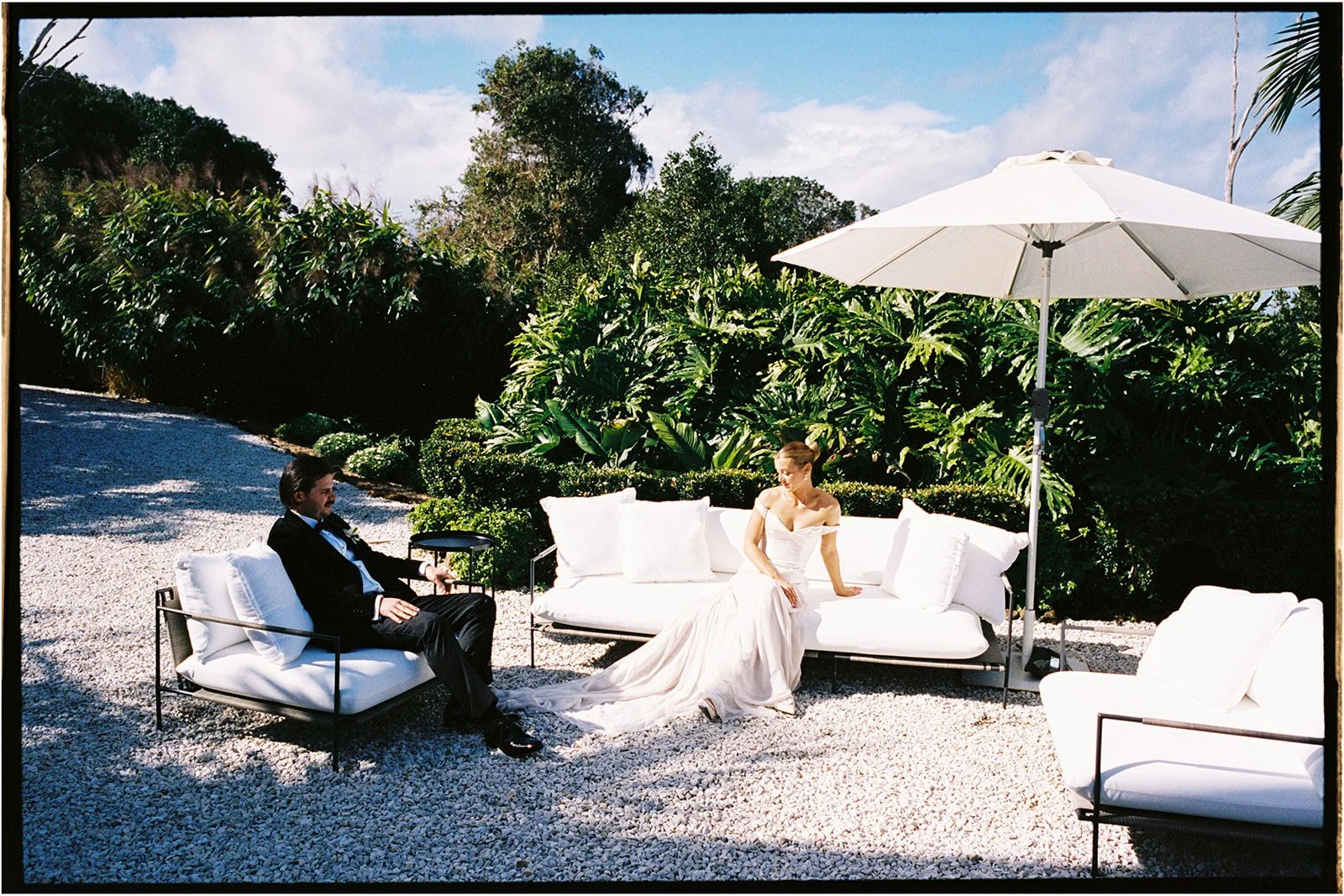 MandyWoodStudio_editorial_natural_Australian_film_wedding_photographer_0061.jpg