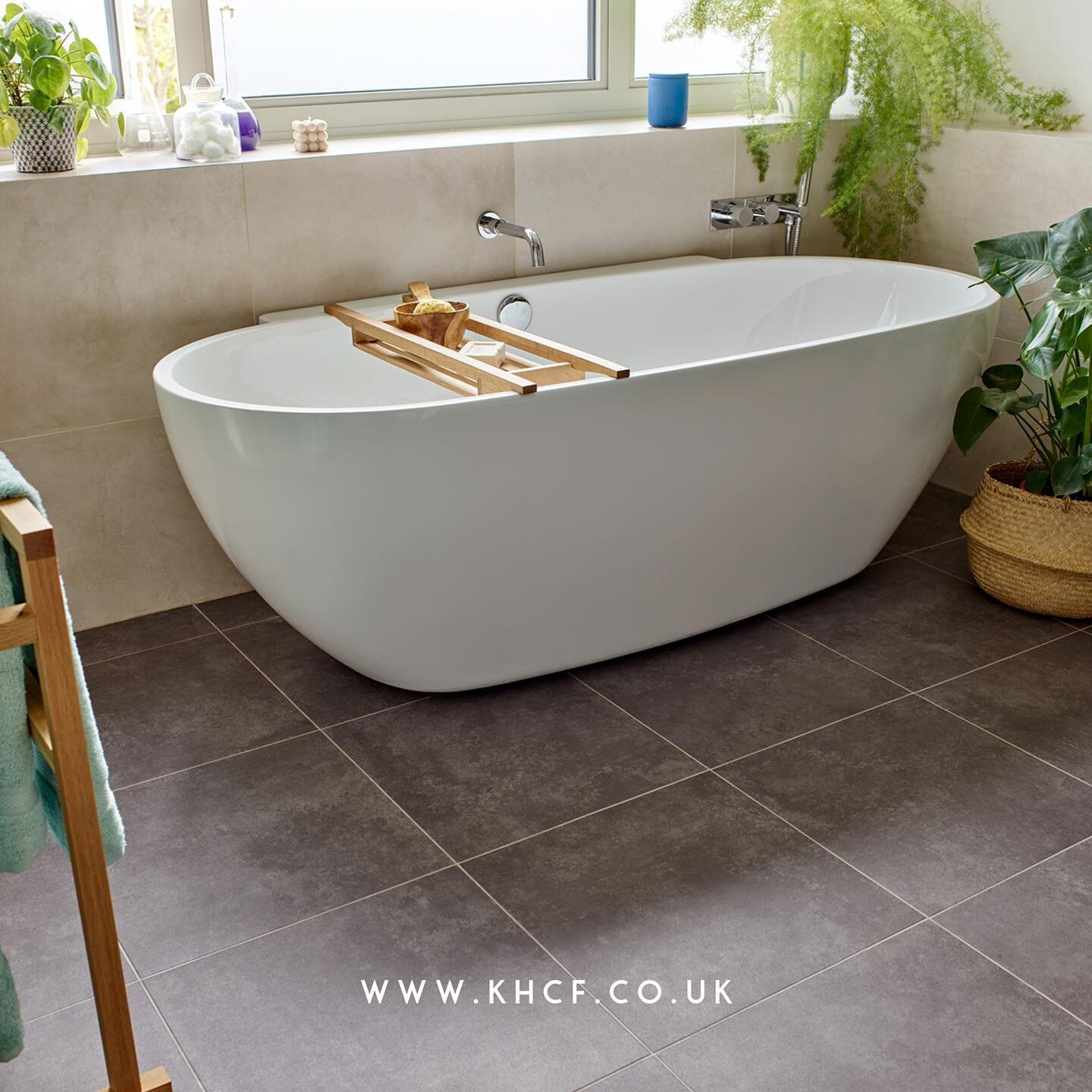 Flooring fit for your bathroom 

- Horizon uniform

#bathroomfloor 
#amtico 
#flooring