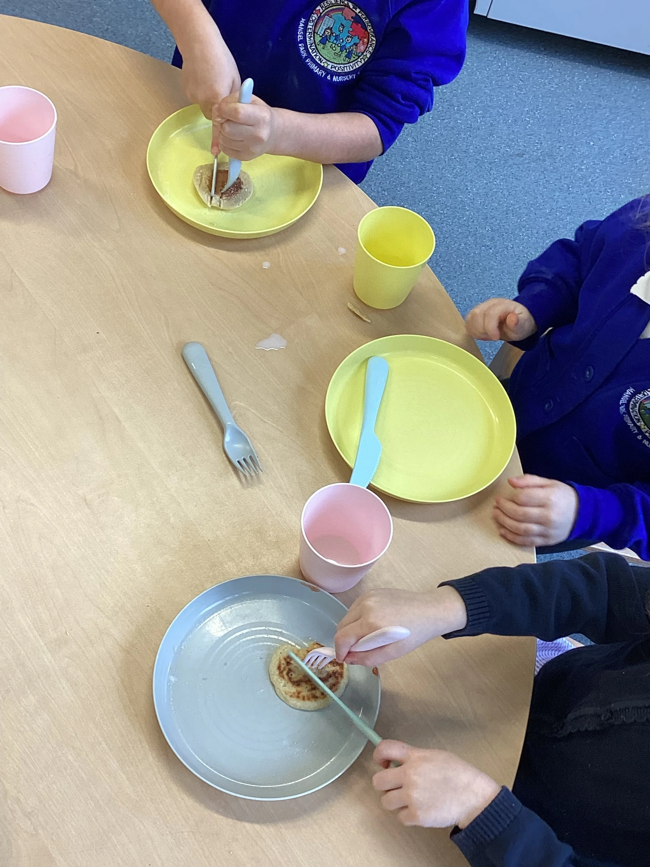 Pancake day 2 011.JPG