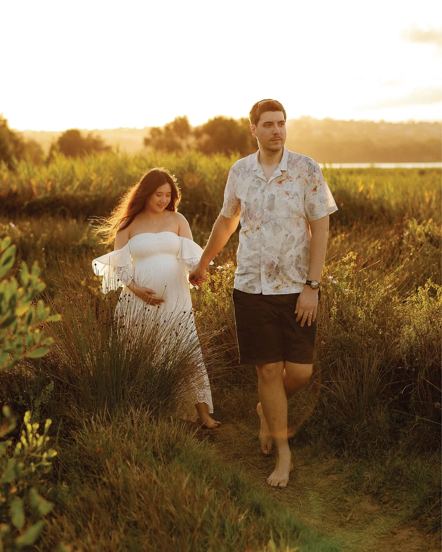 A gorgeous couple, stunning sunset and one cute pup! 

The perfect way to capture some memories of their journey to parenthood 🥰

📷 @lemphotodesign

Lauren is a Sydney photographer and Mum of two specialising in maternity, newborn studio and in-hom