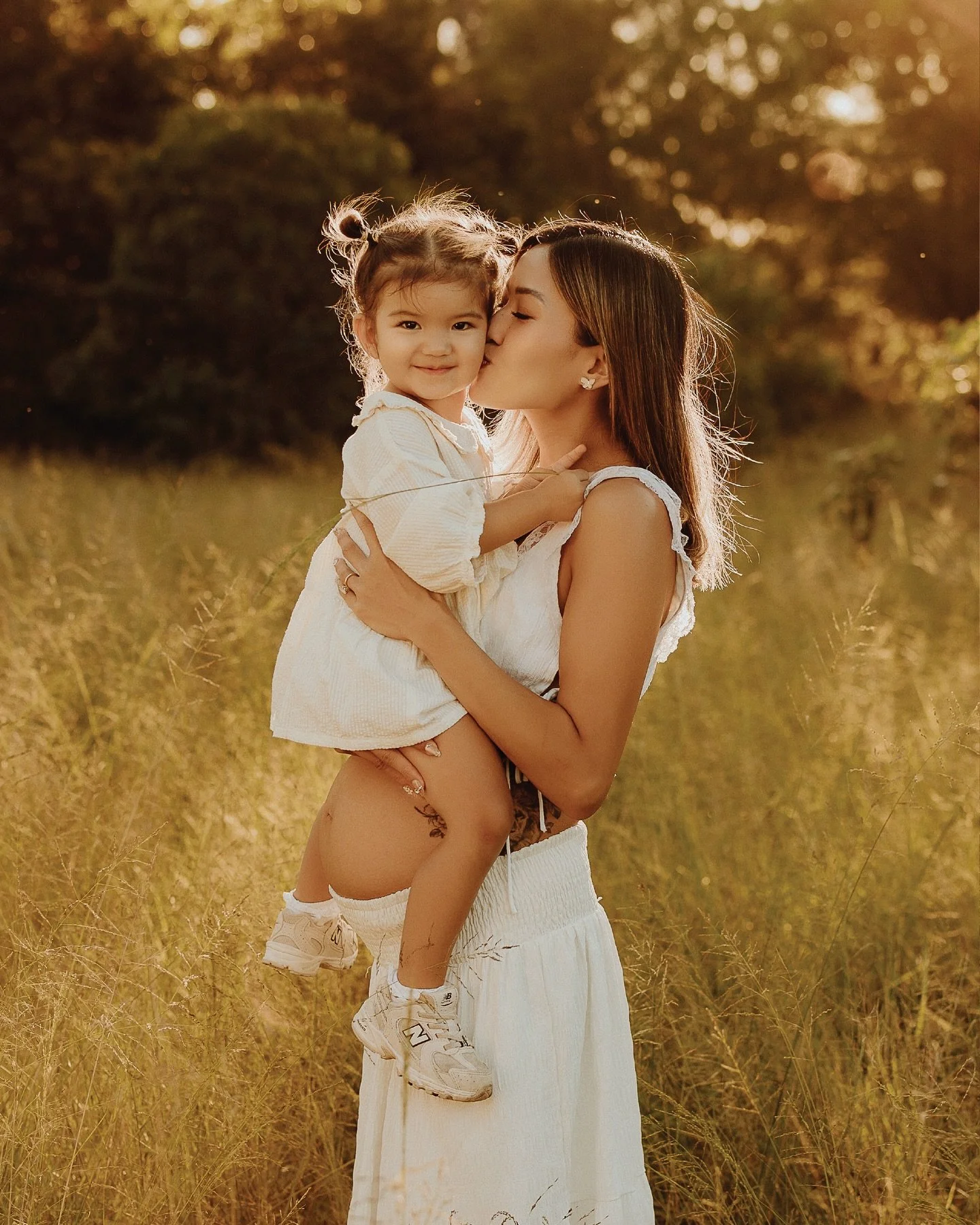 Did you know my Bump to Baby package is my most popular booking!? 🥹

There&rsquo;s something so special about meeting you while you&rsquo;re expecting, chatting all about your baby&hellip; then seeing you again once they&rsquo;re finally here in you