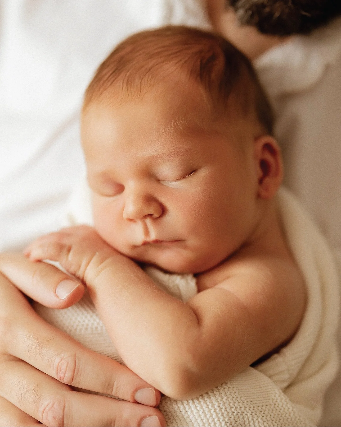 One of my absolute favourite things about this job is capturing beautiful memories for babies who will stay in my family forever 🥰

Welcome to the world, gorgeous Isaac. I hope one day you look back on these photos and see just how loved you were fr