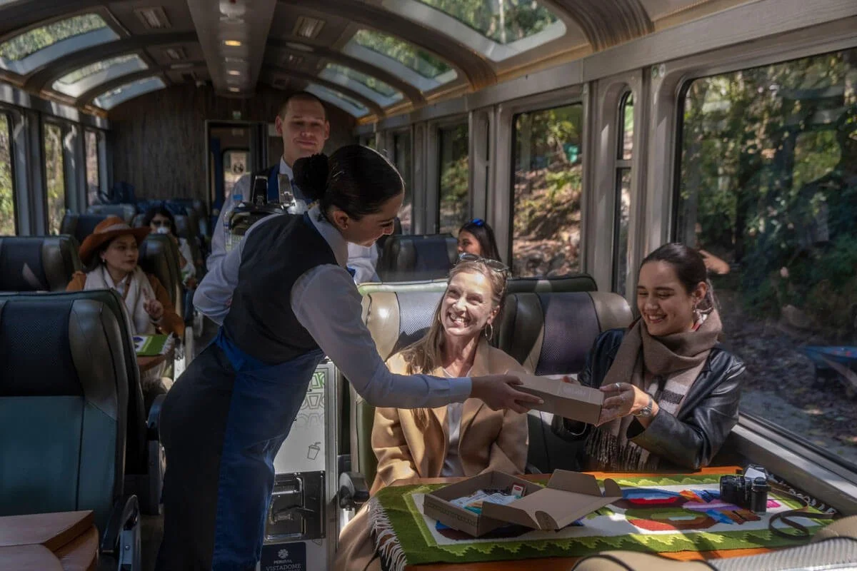 PERURAIL4.jpg