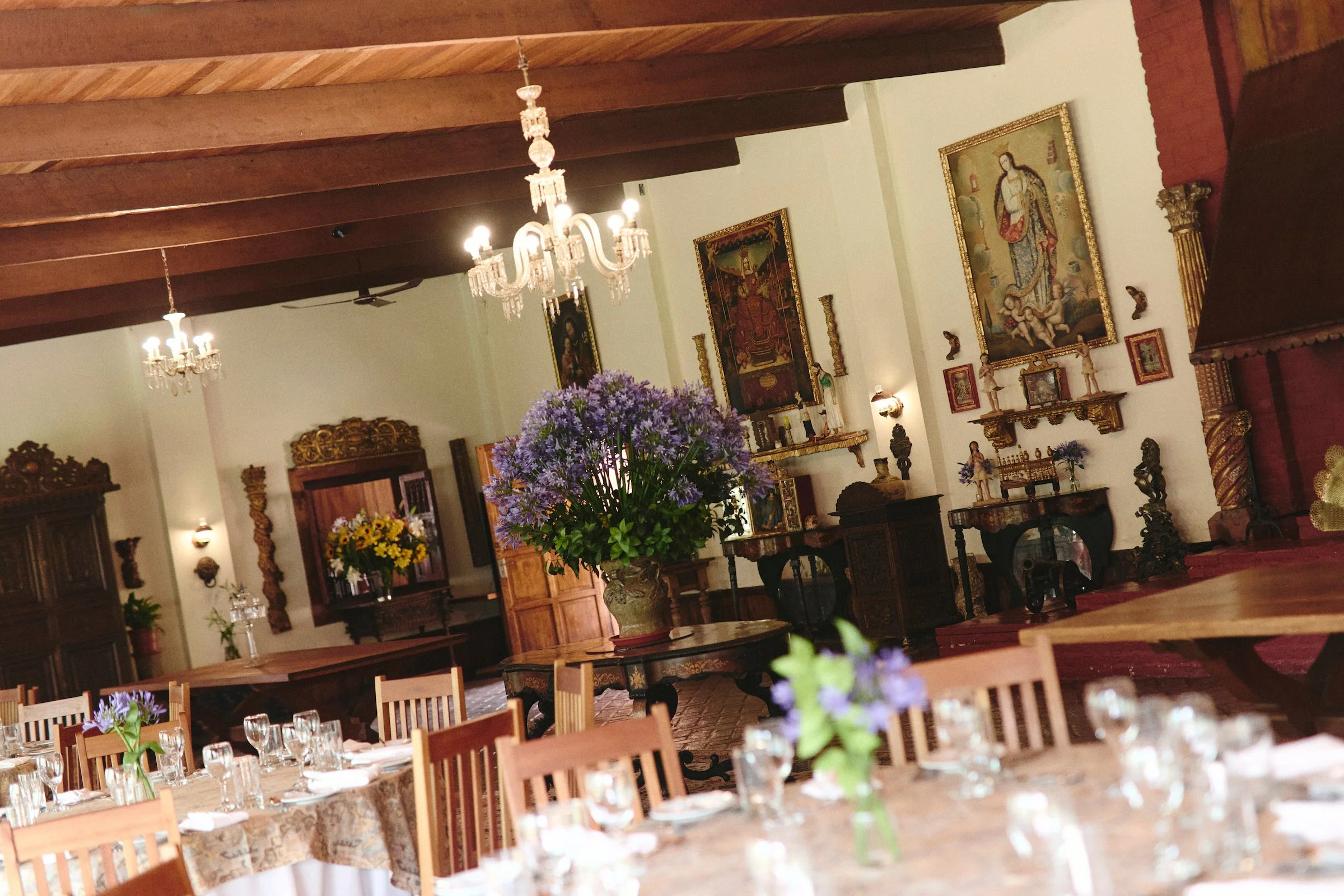 Private dining room at Hacienda Huayoccari in Peru’s Sacred Valley, part of a luxury Peru travel experience designed by WhereNext Travel.