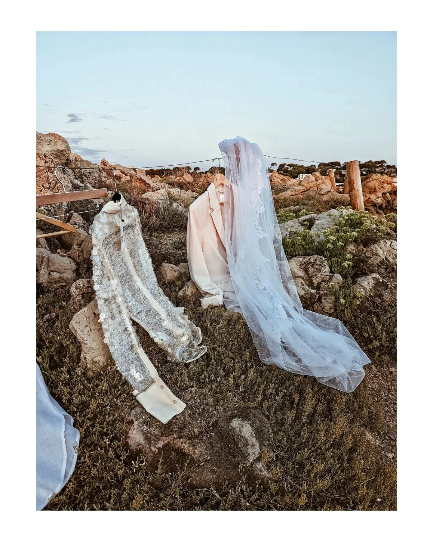 ⭐ AD for Vision of beauty ⭐
Une autre ( autre) ( autre ) histoire d'amour. 
📸🇨🇵🌍 

. Like this post if you love it. 
.
📸@noemi_charlotte_

#photography #photooftheday #portrait  #photographer #shadow #shooting #visionasp #editorial #photoedito #