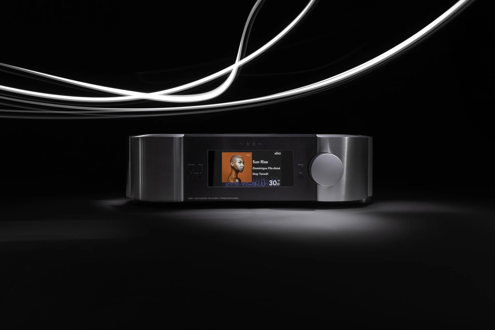 Sitting proudly at the top of MOON by Simaudio's North Collection, the 891 Network Player/Preamplifier is a true showcase of everything MOON does best. 

It is a complete high-end solution, bringing together a reference-grade preamp, an advanced netw