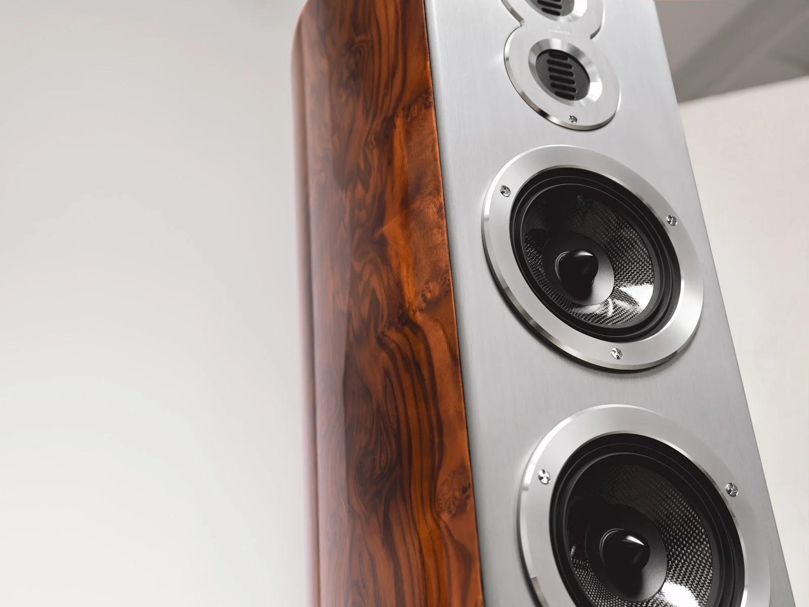 At the centre of our event at Loud &amp; Clear Edinburgh on Thursday 7 May will be the award-winning Audiovector R 10 Arret&eacute; loudspeakers.

The very first pair of these speakers was purchased by one of our customers, Merck, who is now the prou