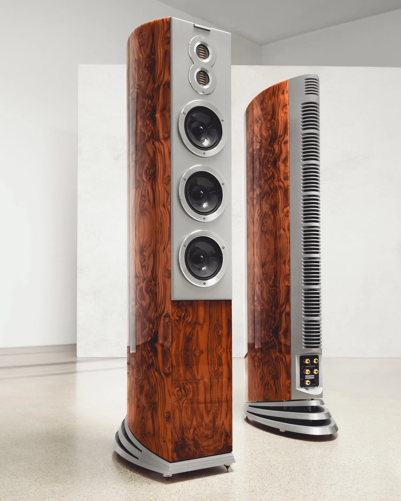 Tomorrow, 7th May, our special event will feature the flagship Audiovector R 10 Arret&eacute; loudspeakers, great music and whisky.

If you are in the area, come and visit us at Loud &amp; Clear Edinburgh.

Click here for more details:

https://loud-