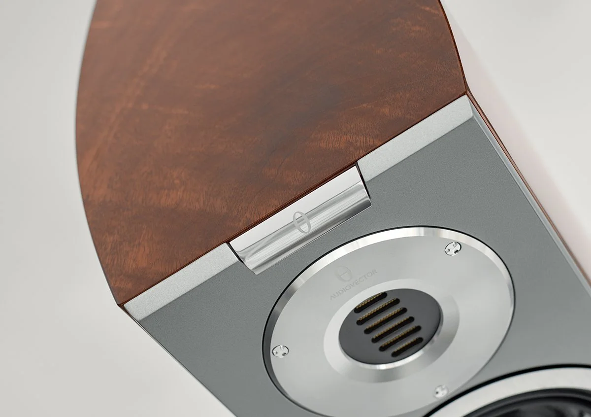Audiovector R 5 Arrete top