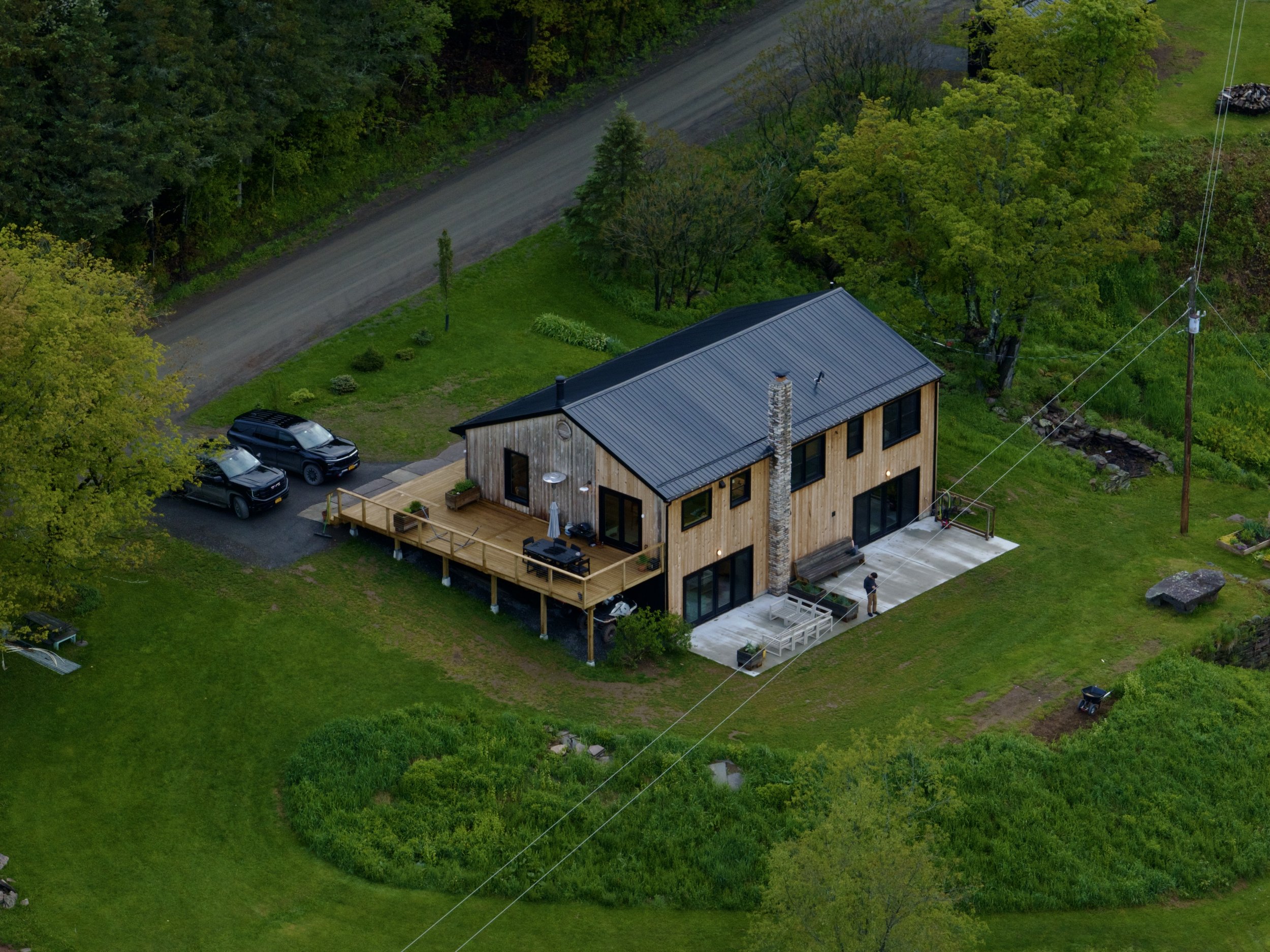 dji_fly_20250523_192916_589_1748043199868_photo.jpg