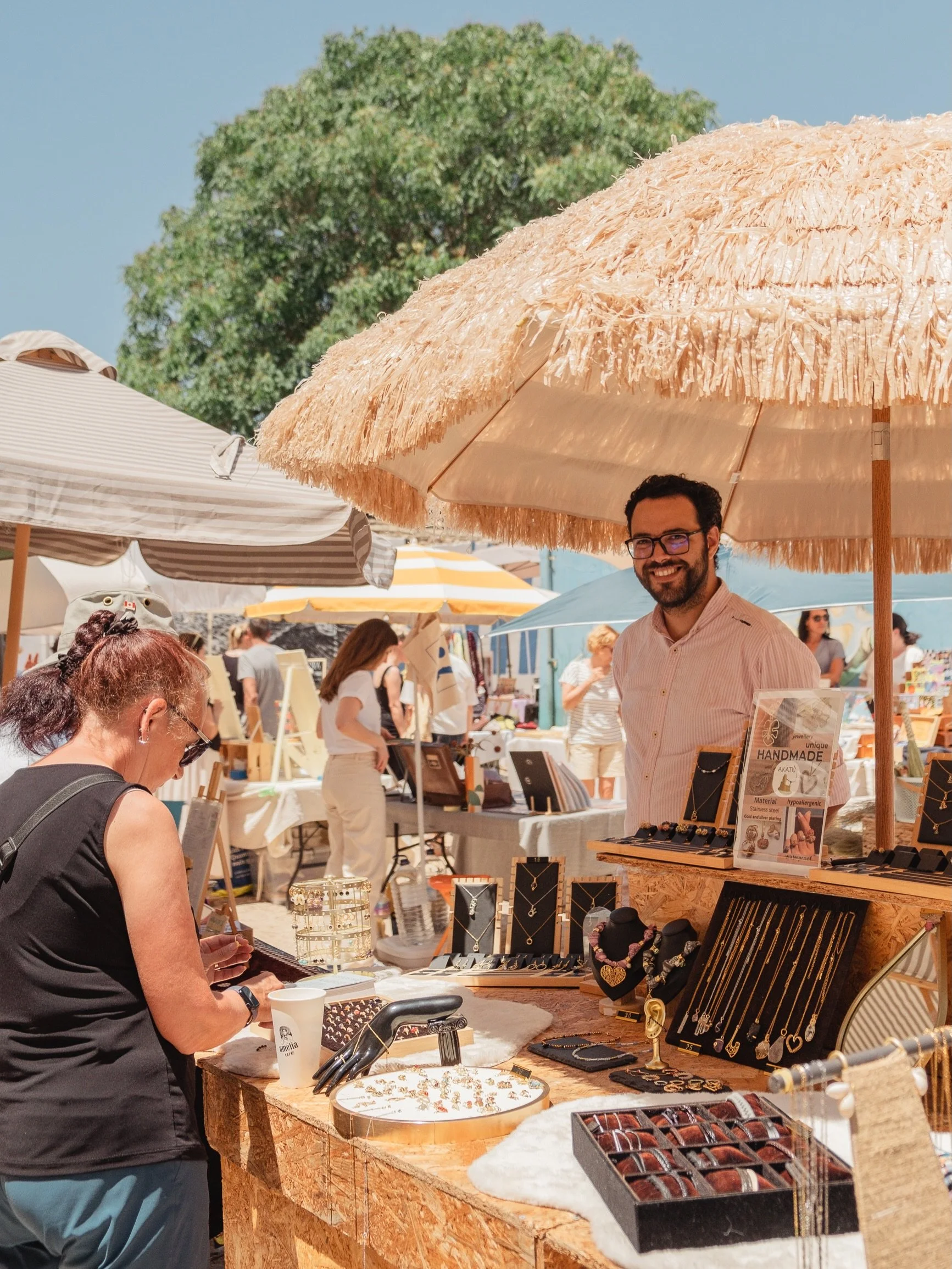 Muito calor, muitas pinturas e muitos achados 🌸🧿🐚
Obrigado a todos os que passaram por l&aacute; 💫 At&eacute; ao pr&oacute;ximo 👀

🇬🇧
Hot day, fresh paint, great finds 🌸🧿🐚
Thanks to everyone who came by 💫 See you at the next one 👀

#omark