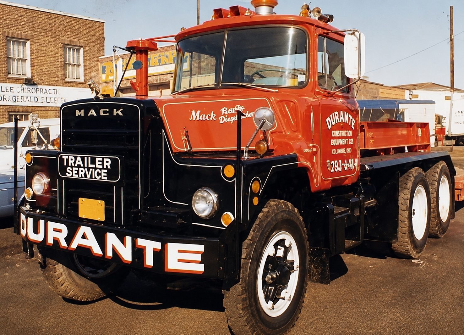 Durante Trailer Service Trailer Truck Circa 1970s.png