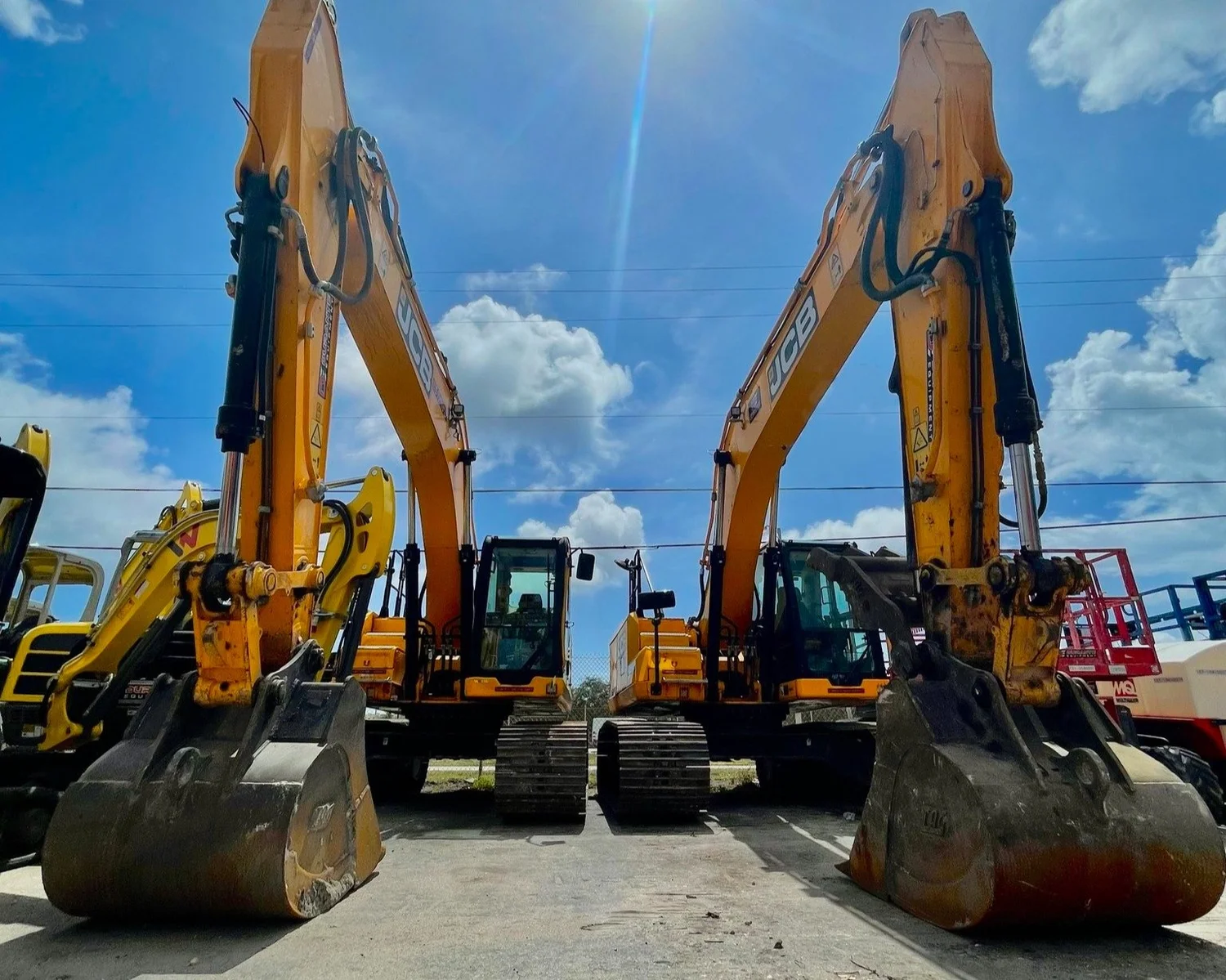 Durante Equipment | South Florida's #1 Construction Equipment Supplier