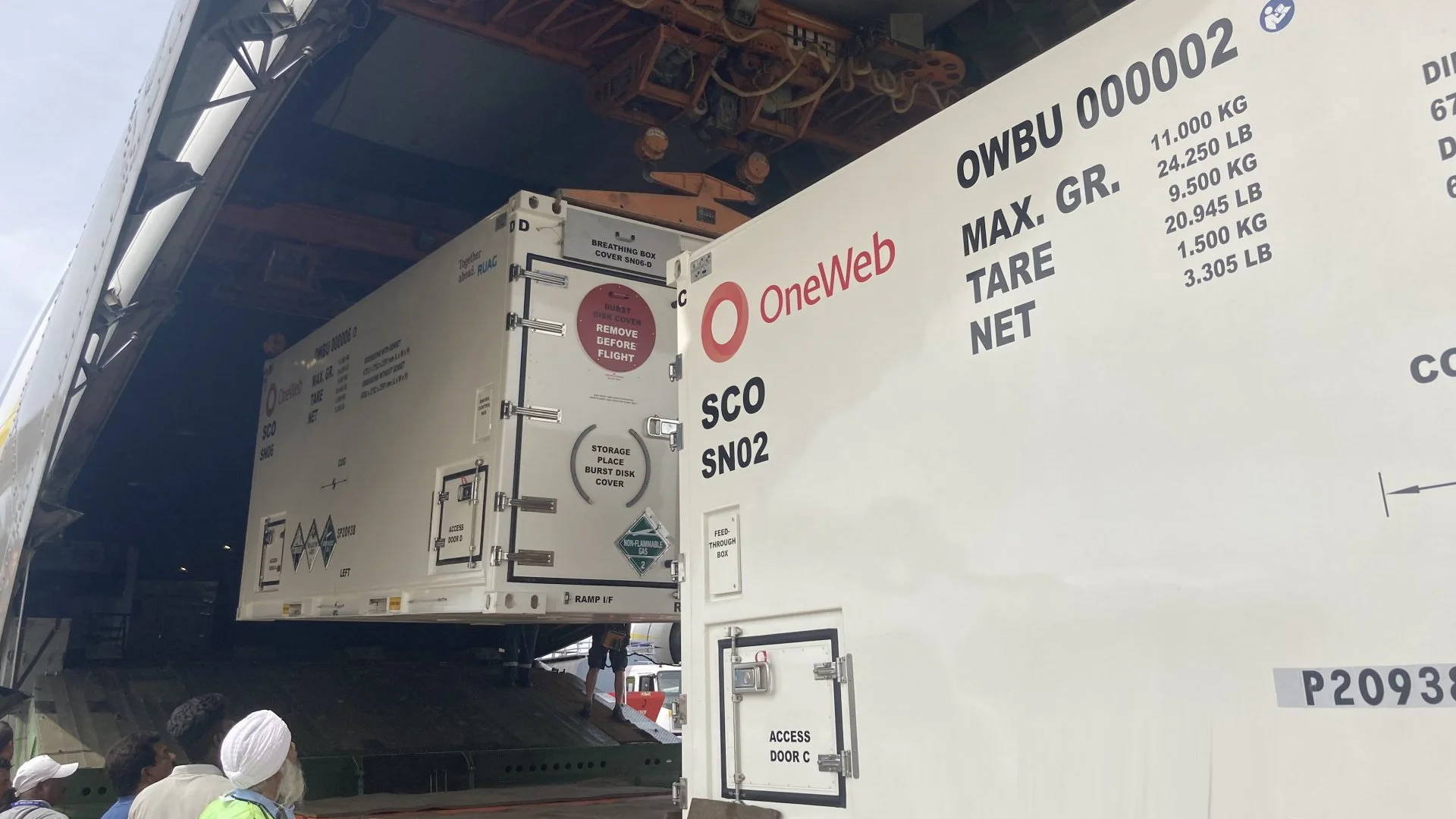 OneWeb and NSIL / ISRO Announce Satellite Arrival Ahead of Historic Launch in India