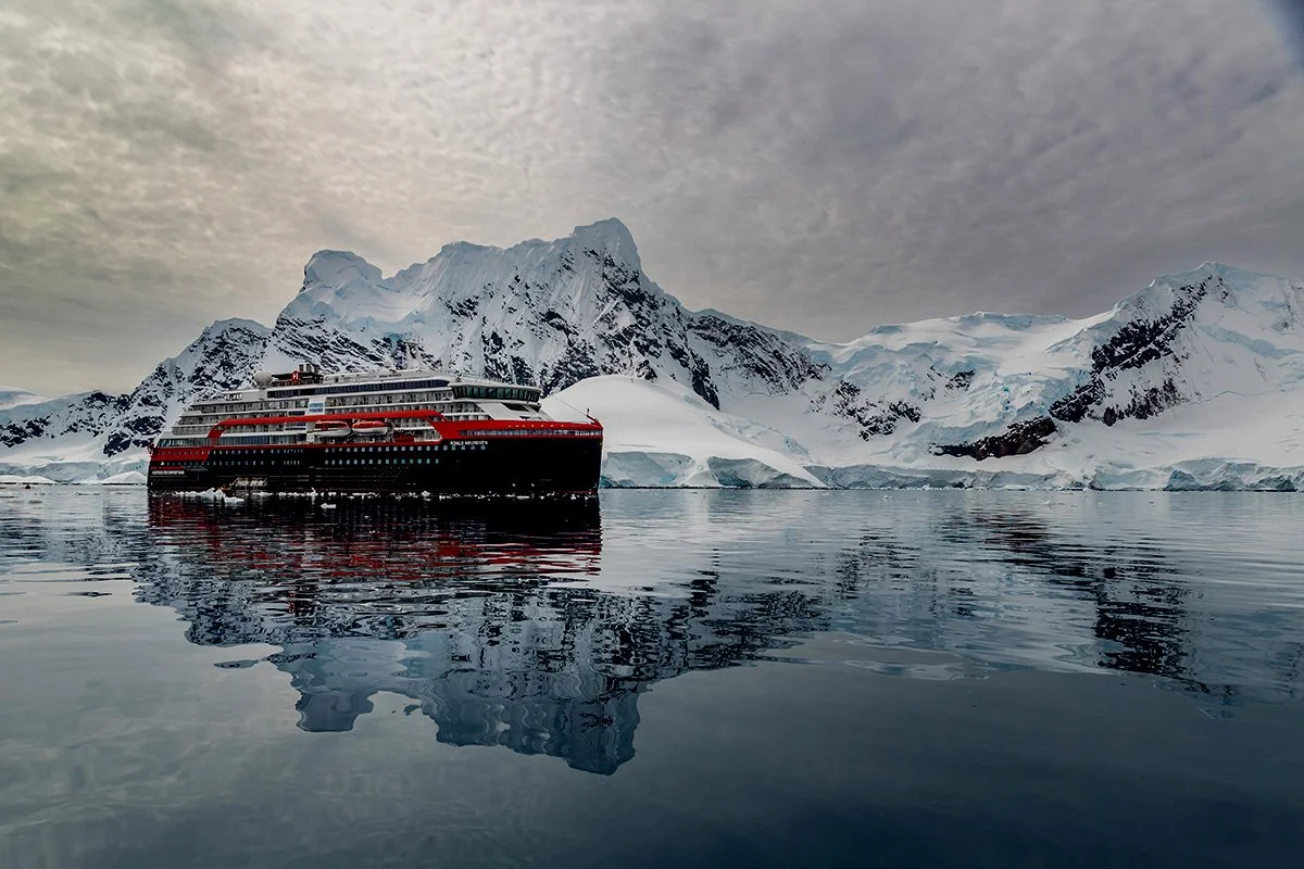 Hurtigruten Expeditions Completes Fleetwide Implementation of Starlink as Part of Managed Service Solution from Speedcast