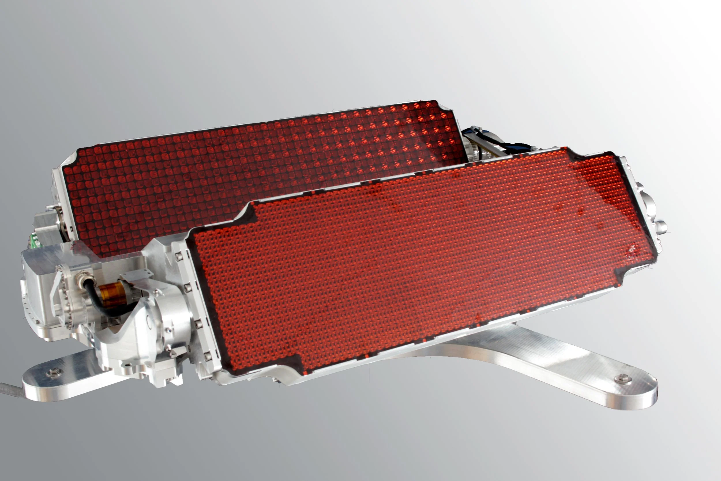 Anuvu and QEST Introduce New Dual-Panel Ka Antenna