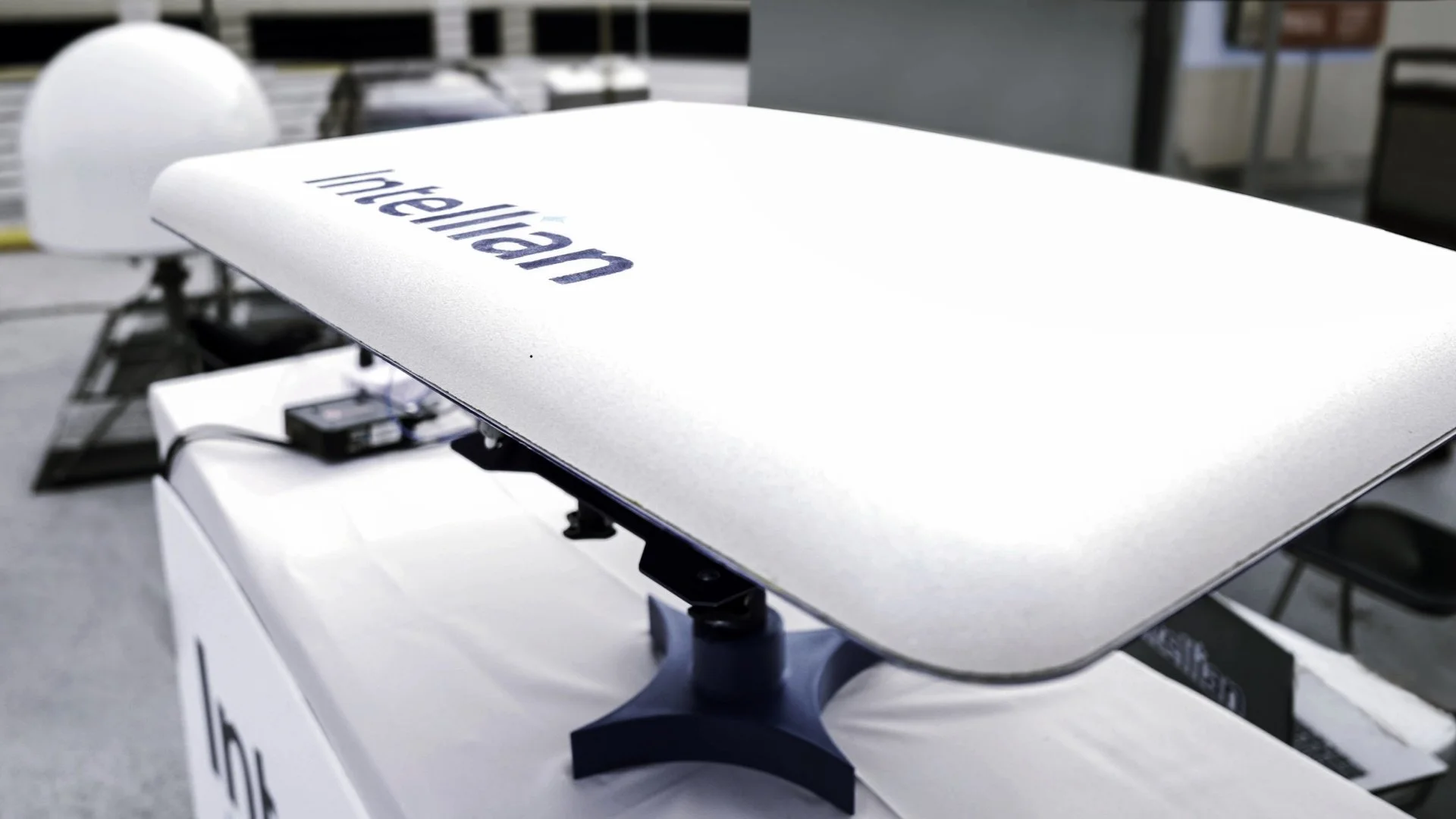 Intellian Demonstrates Flat Panel User Terminal and Confirms Production for OneWeb