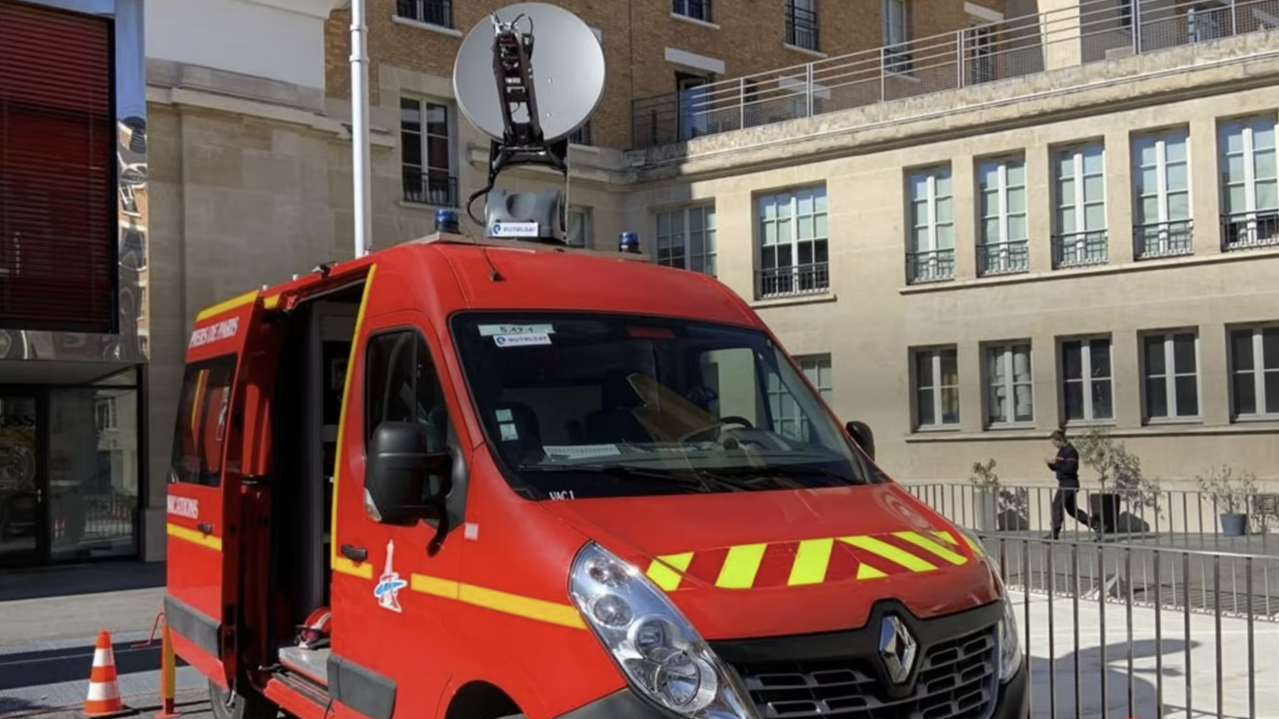 Eutelsat Donates State-of-the-art Connectivity Equipment for Paris Fire Brigade's Communication Support Vehicle