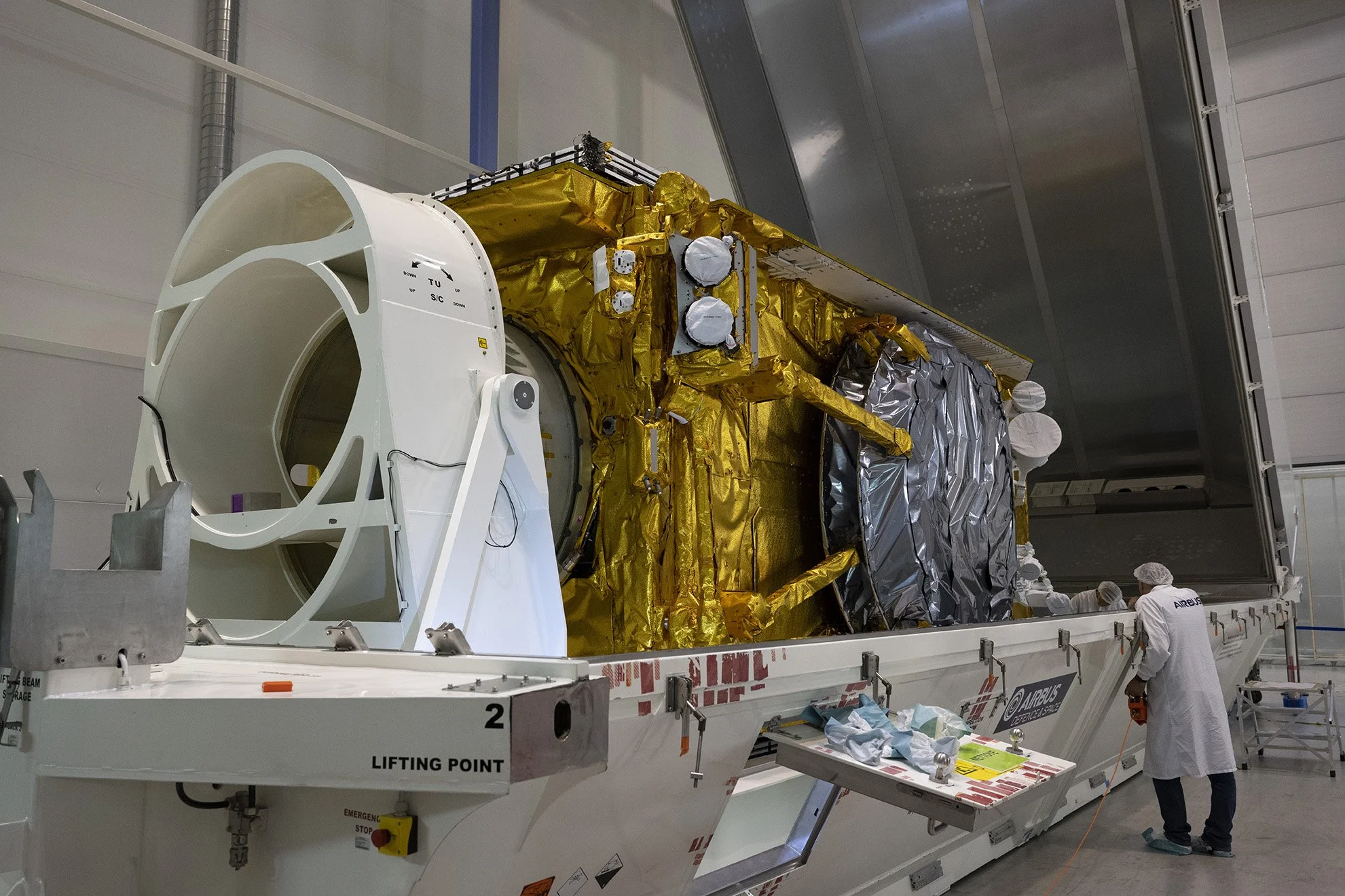 Airbus Eurostar Neo Arabsat BADR-8 telecoms satellite shipped to launch site