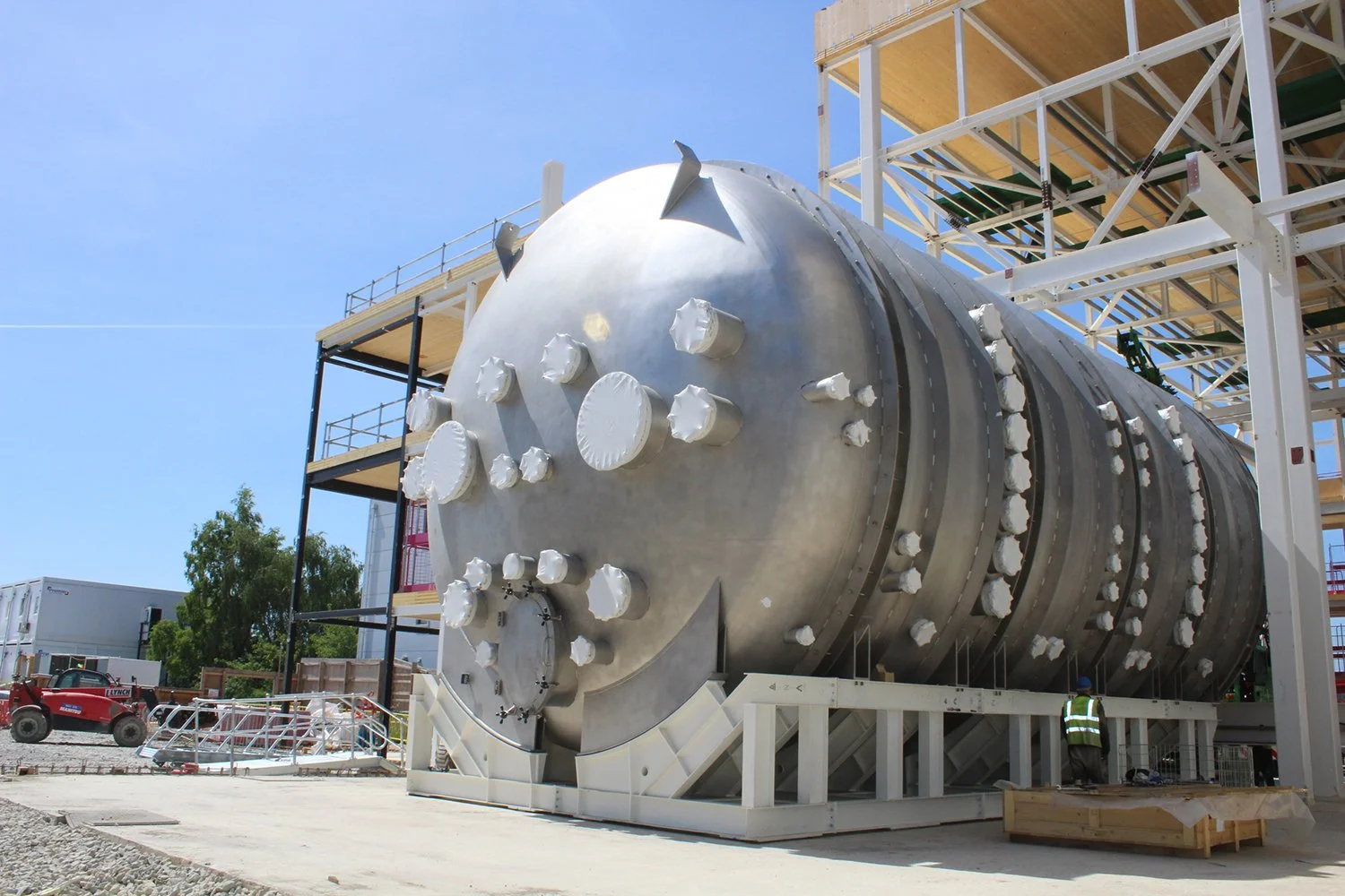 PPM Provides the Power for Huge Satellite Test Chamber