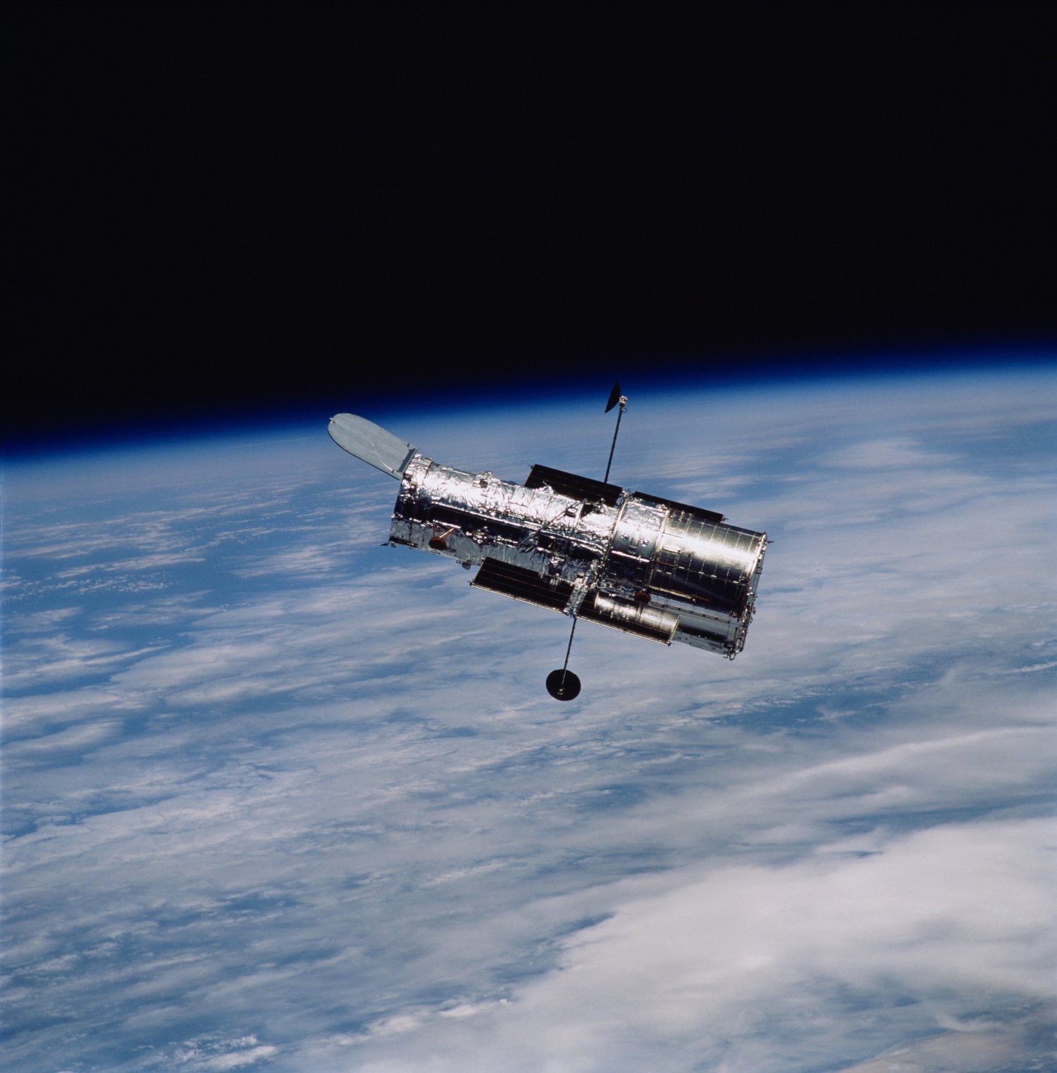 Need a Lift? Astroscale and Momentus Team to Offer NASA a Commercial ...