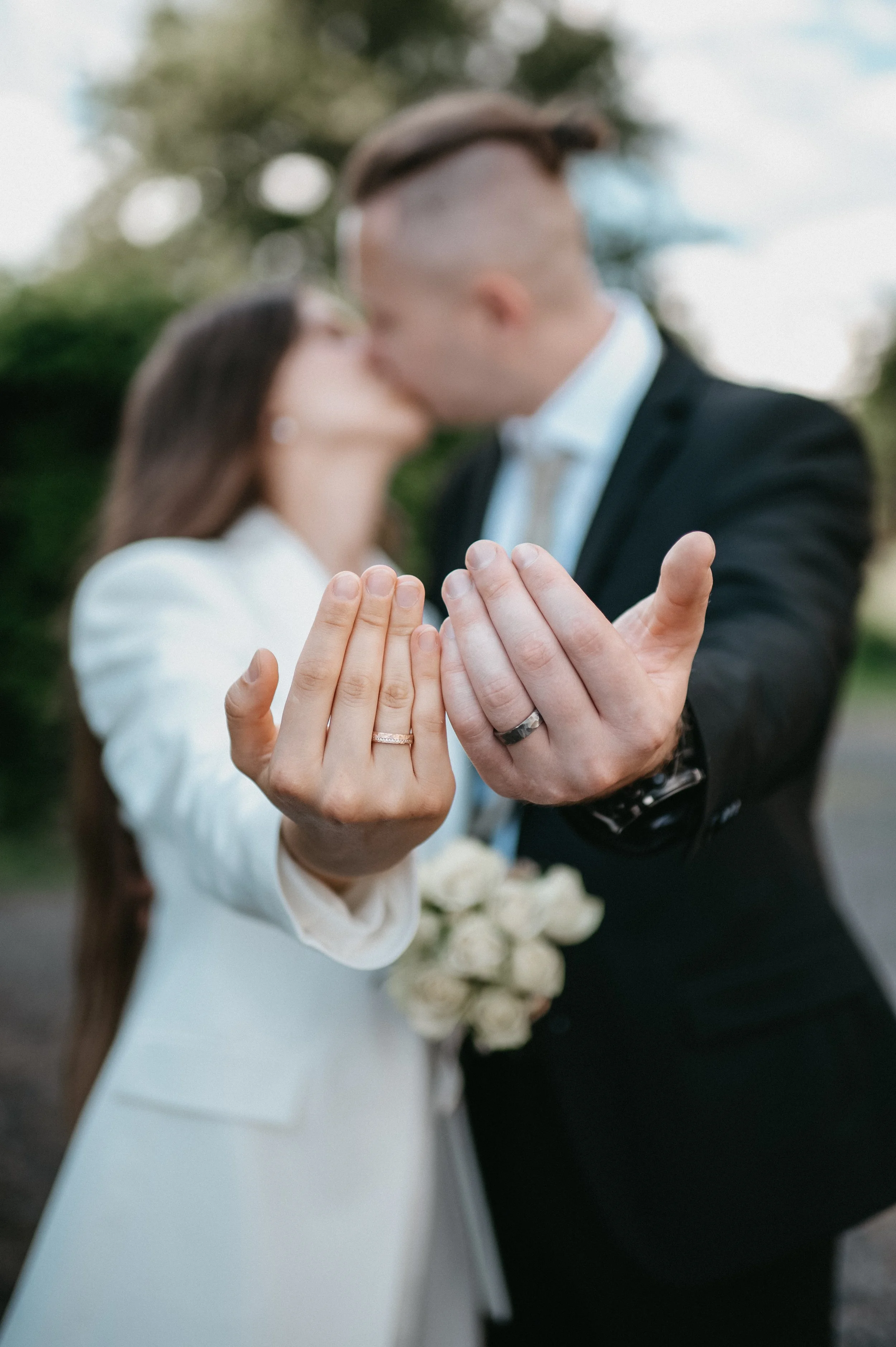 En bryllupsfotografering i Oslo hvor kjærlighet og magiske øyeblikk står i fokus. Jeg spesialiserer meg på bryllupsfotografier i Oslo og er klar til å forevige din store dag!
#BryllupsfotografOslo #OsloBryllup #Bryllupsfotograf #OsloWeddingPhotograph