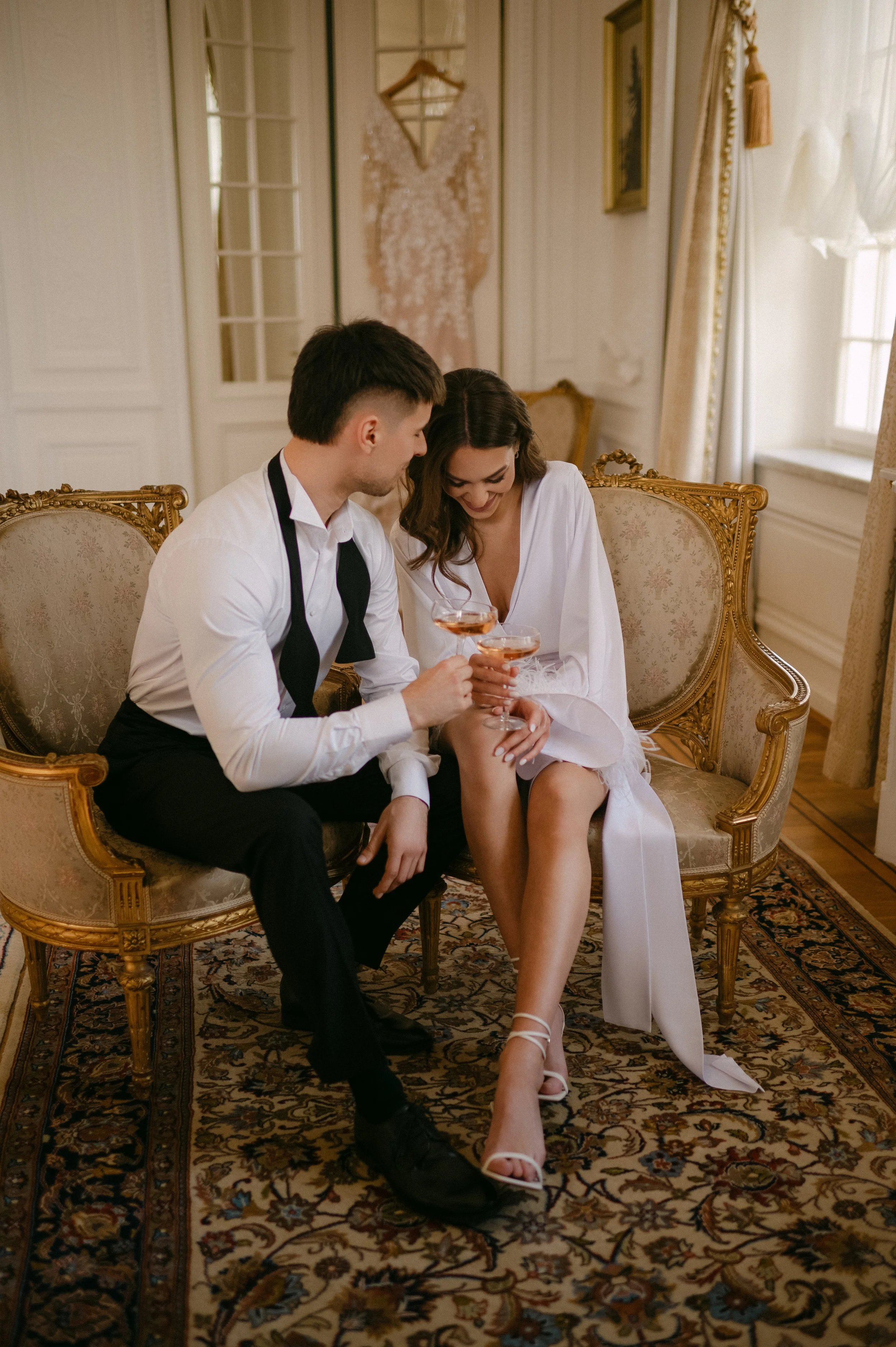 En bryllupsfotografering i Oslo hvor kjærlighet og magiske øyeblikk står i fokus. Jeg spesialiserer meg på bryllupsfotografier i Oslo og er klar til å forevige din store dag!
#BryllupsfotografOslo #OsloBryllup #Bryllupsfotograf #OsloWeddingPhotograph