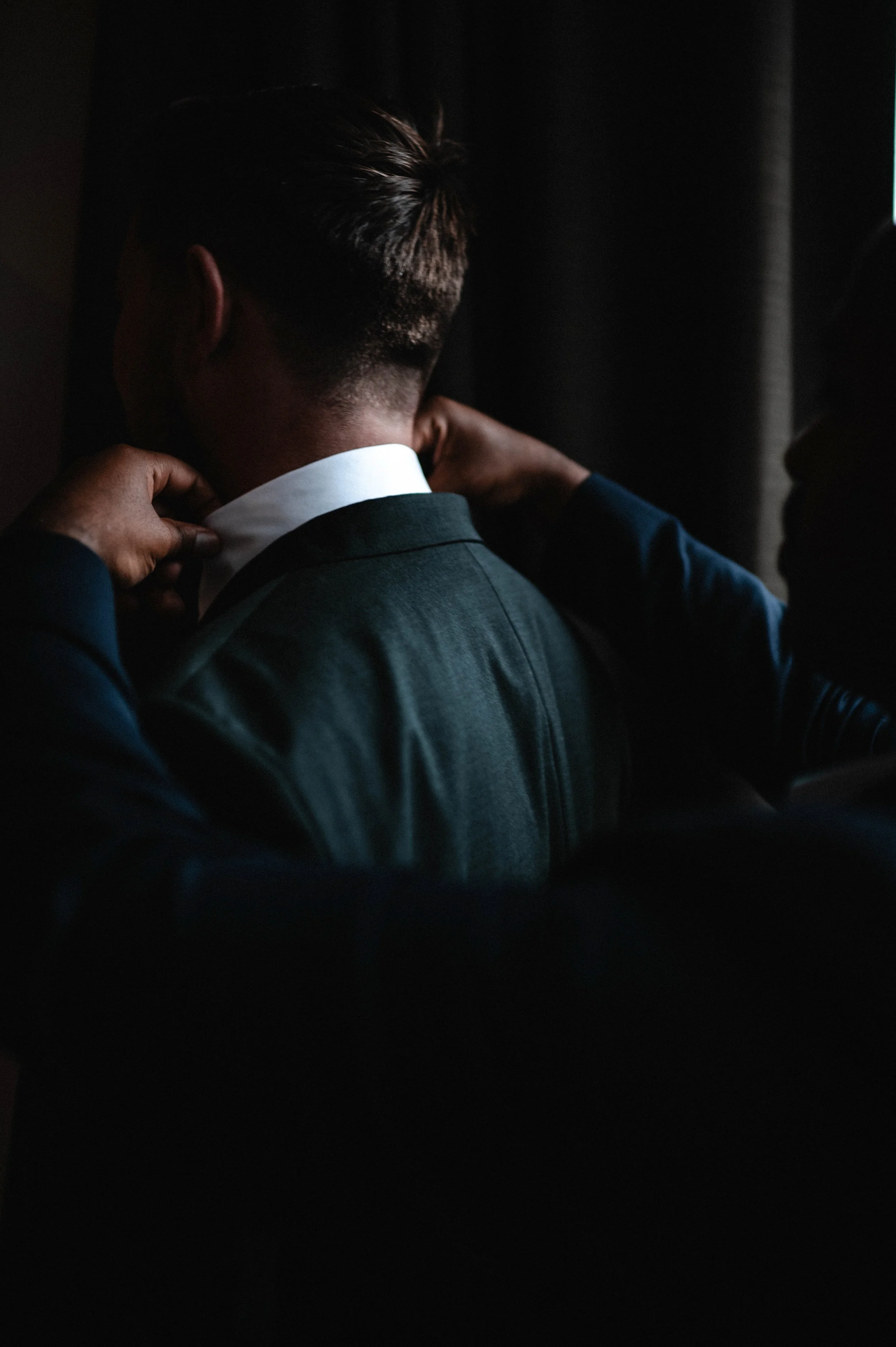 En bryllupsfotografering i Oslo hvor kjærlighet og magiske øyeblikk står i fokus. Jeg spesialiserer meg på bryllupsfotografier i Oslo og er klar til å forevige din store dag!
#BryllupsfotografOslo #OsloBryllup #Bryllupsfotograf #OsloWeddingPhotograph