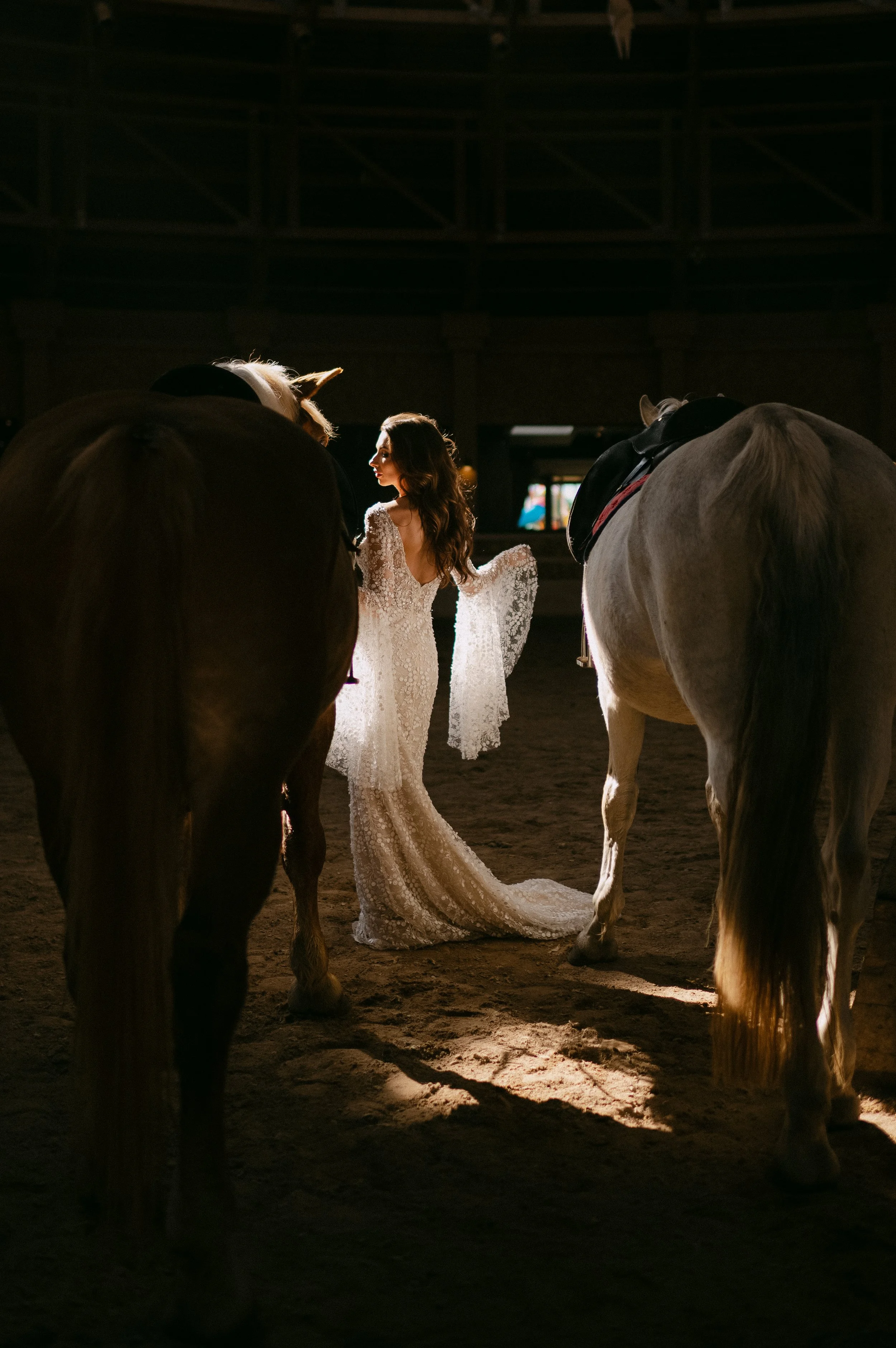 En bryllupsfotografering i Oslo hvor kjærlighet og magiske øyeblikk står i fokus. Jeg spesialiserer meg på bryllupsfotografier i Oslo og er klar til å forevige din store dag!
#BryllupsfotografOslo #OsloBryllup #Bryllupsfotograf #OsloWeddingPhotograph