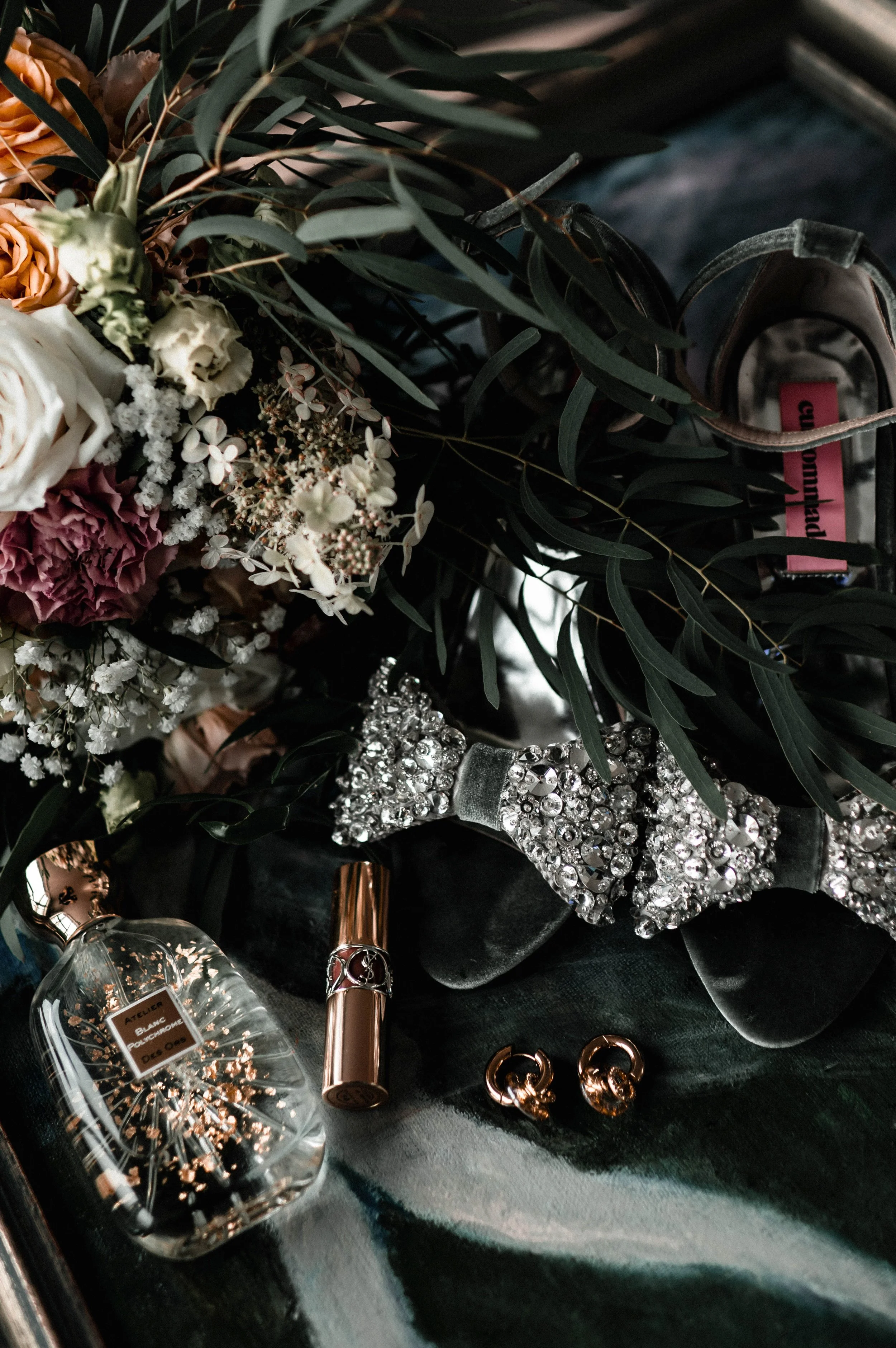 En bryllupsfotografering i Oslo hvor kjærlighet og magiske øyeblikk står i fokus. Jeg spesialiserer meg på bryllupsfotografier i Oslo og er klar til å forevige din store dag!
#BryllupsfotografOslo #OsloBryllup #Bryllupsfotograf #OsloWeddingPhotograph