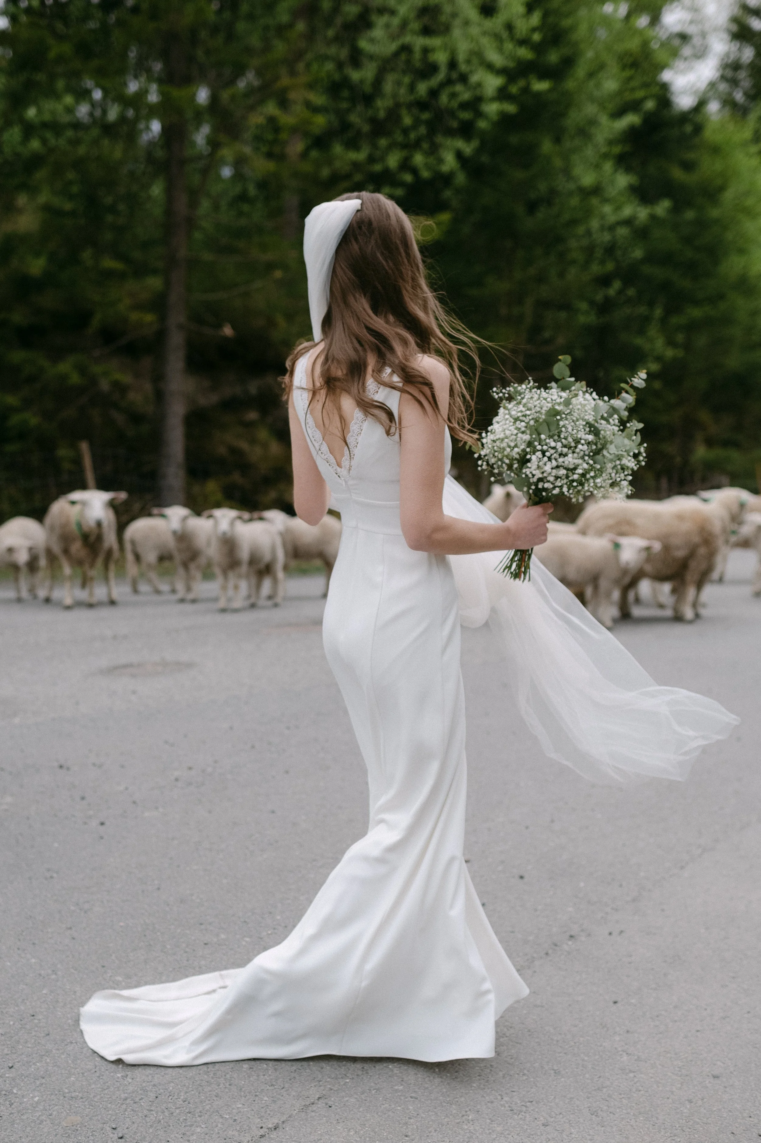 En bryllupsfotografering i Oslo hvor kjærlighet og magiske øyeblikk står i fokus. Jeg spesialiserer meg på bryllupsfotografier i Oslo og er klar til å forevige din store dag!
#BryllupsfotografOslo #OsloBryllup #Bryllupsfotograf #OsloWeddingPhotograph